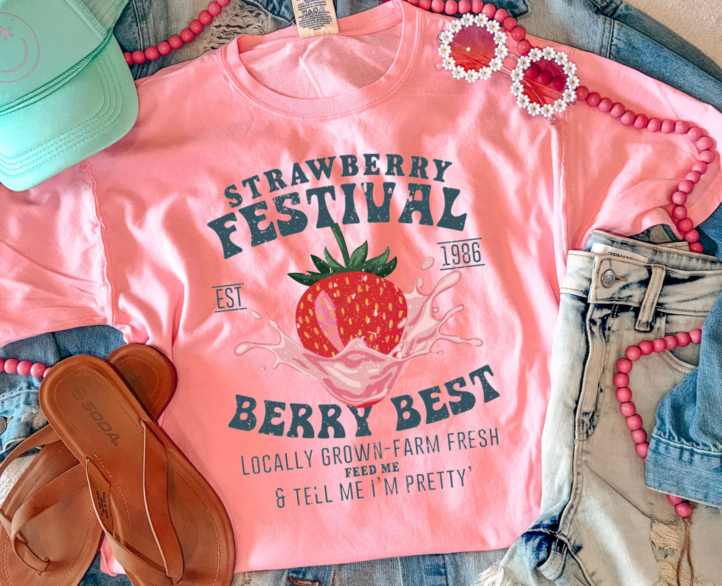 STRAWBERRY FESTIVAL TEE (PINK)
