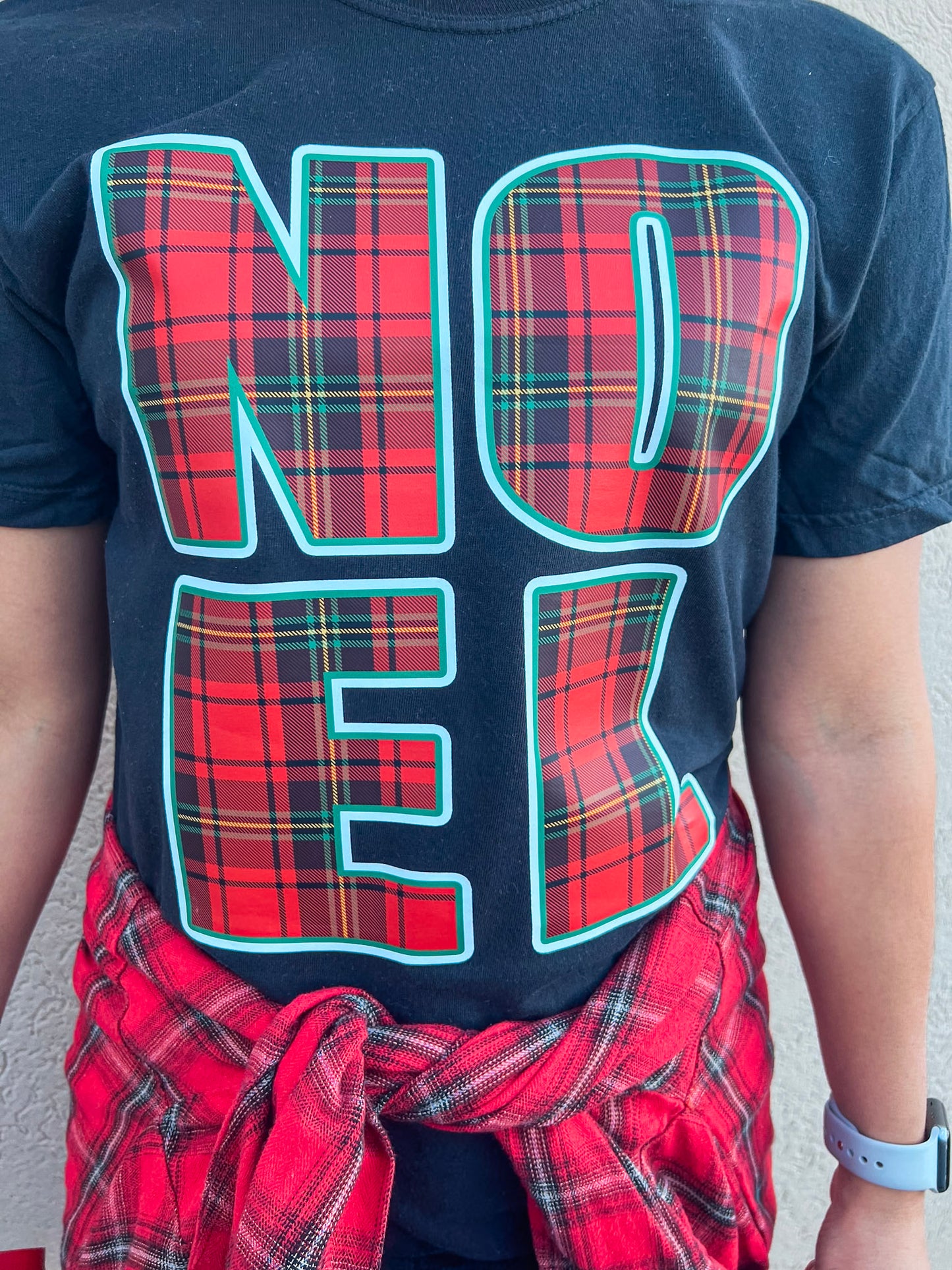 PLAID NOEL TEE (BLACK CC)