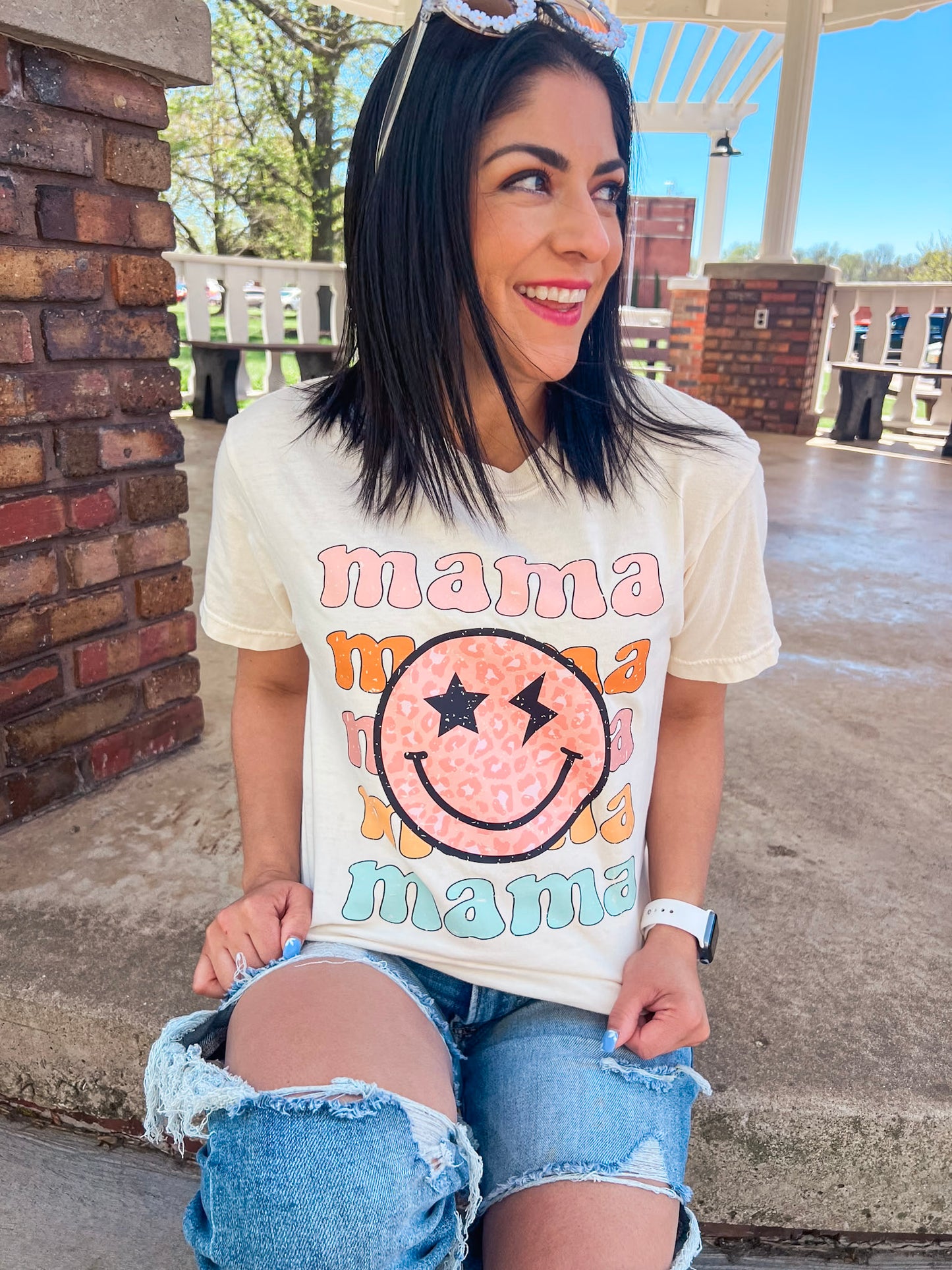 MAMA SMILEY TEE