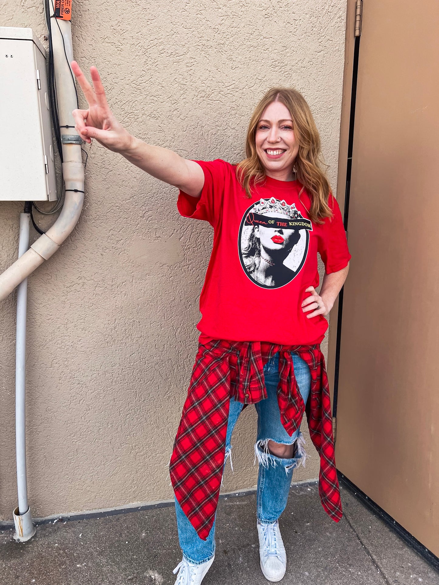 QUEEN OF THE KINGDOM (RED CC)