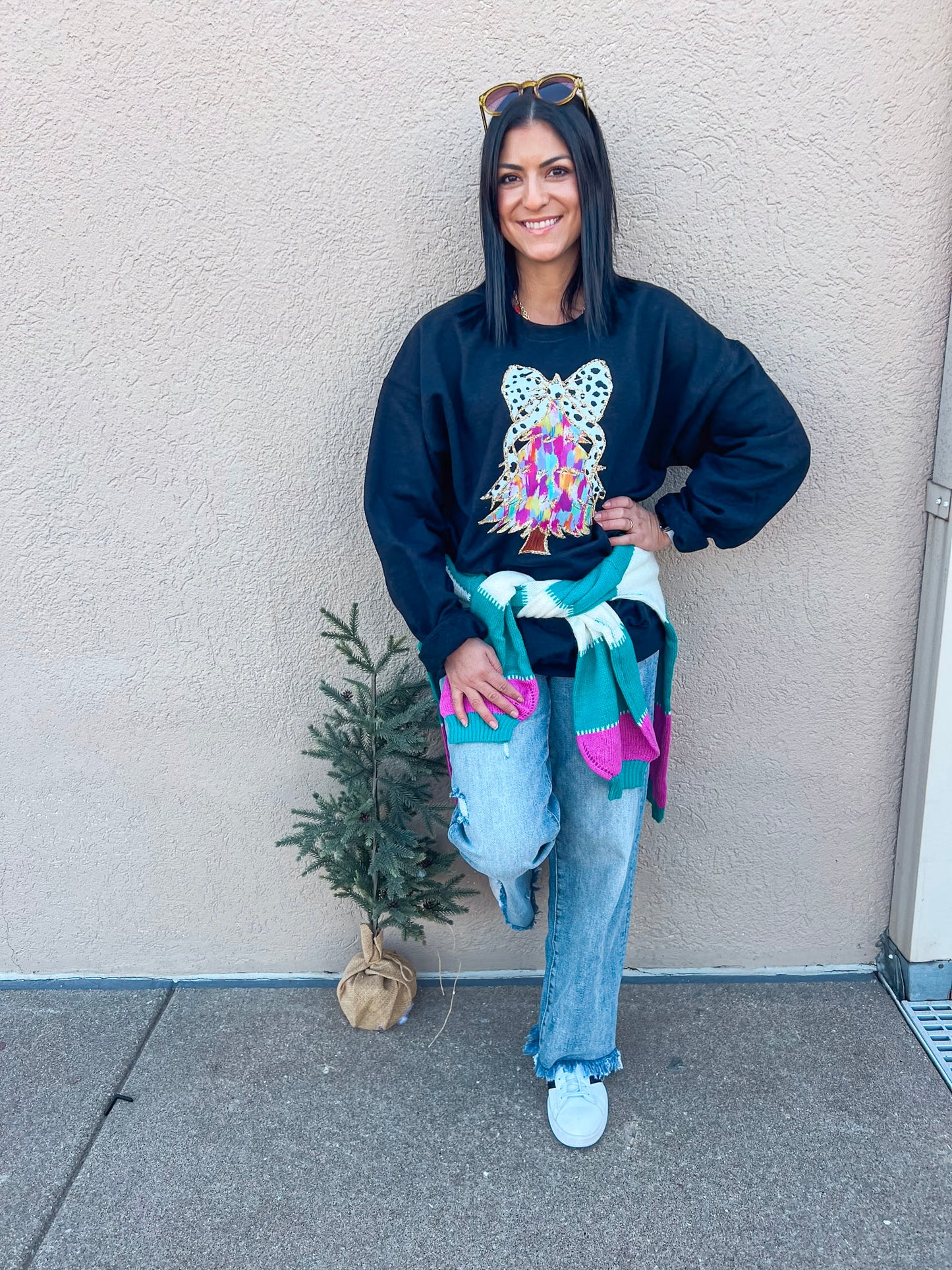 WATERCOLOR CHRISTMAS TREE SWEATSHIRT (BLACK)