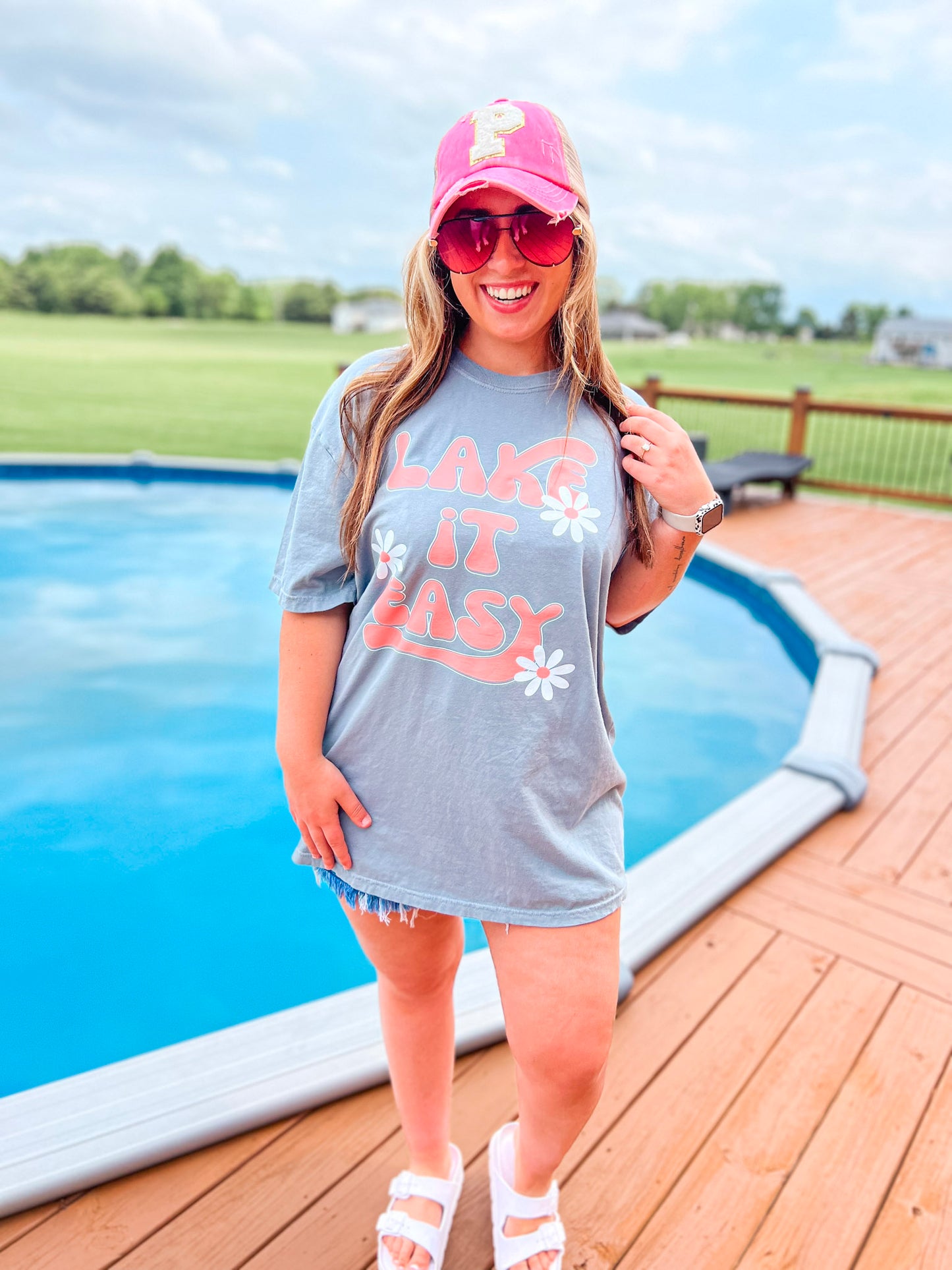 LAKE IT EASY TEE