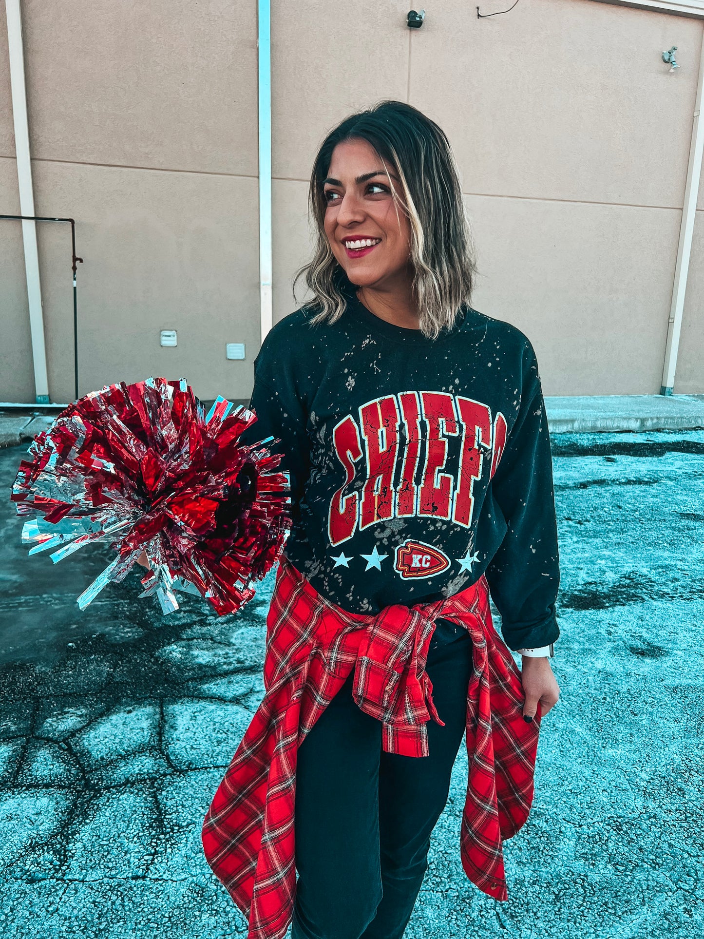 CHIEFS STARS BLEACHED SWEATSHIRT (BLK SW)