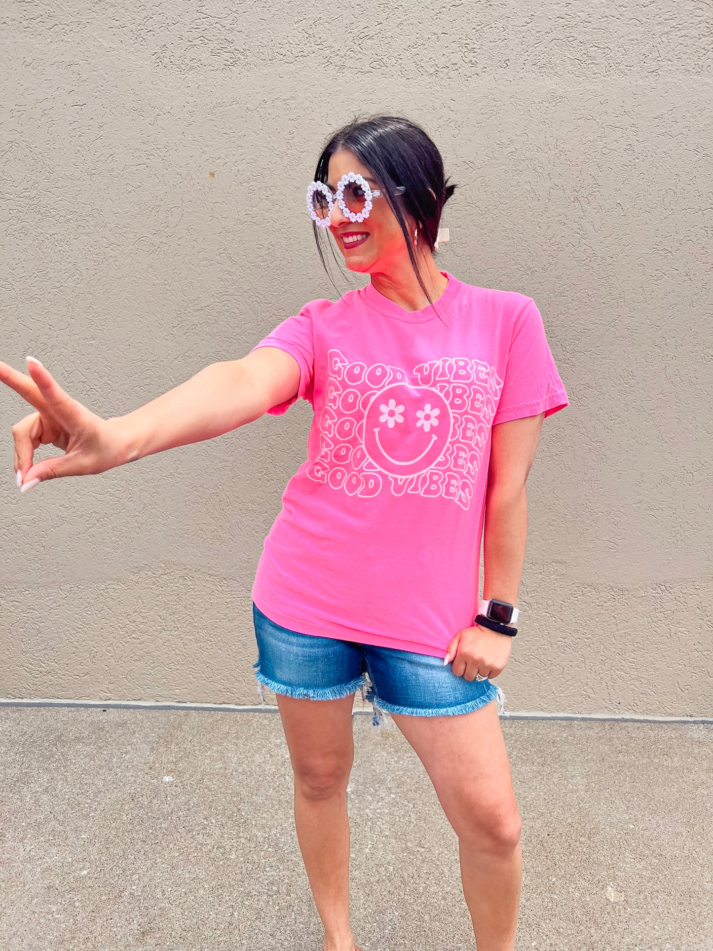 NEON PINK GOOD VIBES TEE