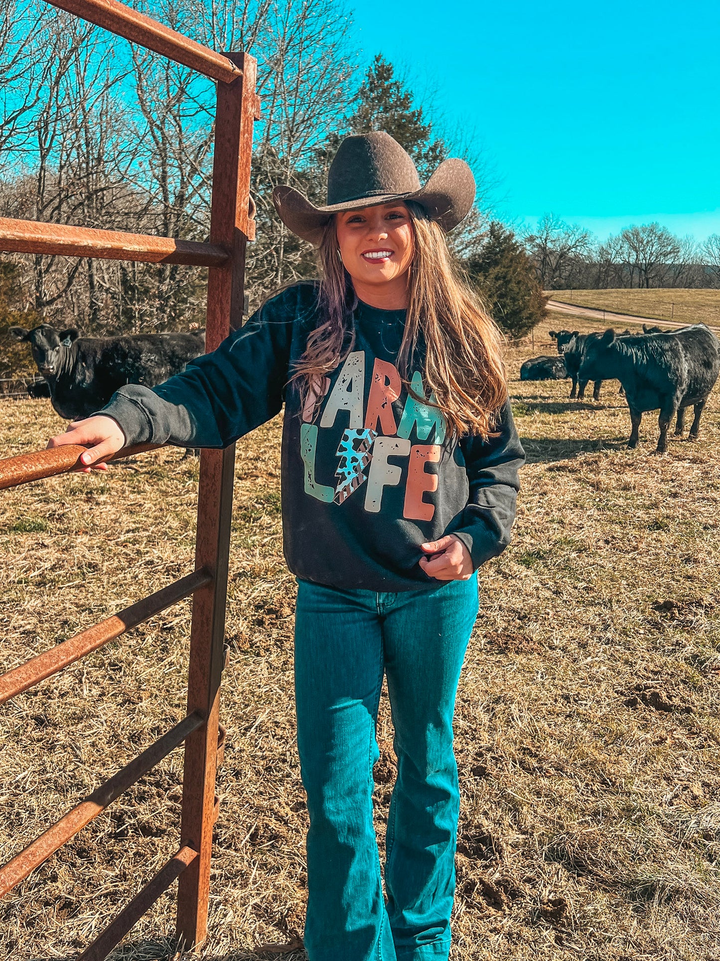 FARM LIFE SWEATSHIRT