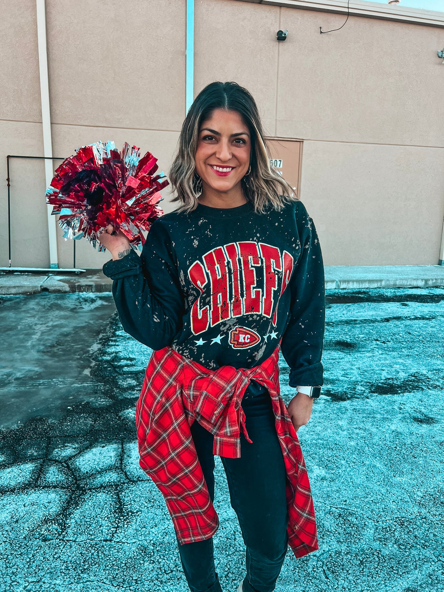 CHIEFS STARS BLEACHED SWEATSHIRT (BLK SW)