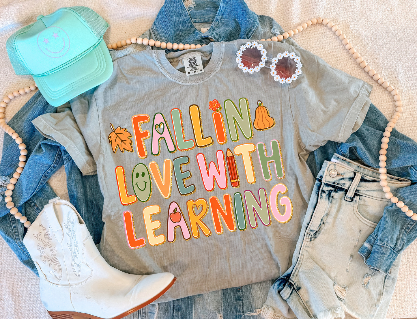 FALL IN LOVE WITH LEARNING TEE (BAY)