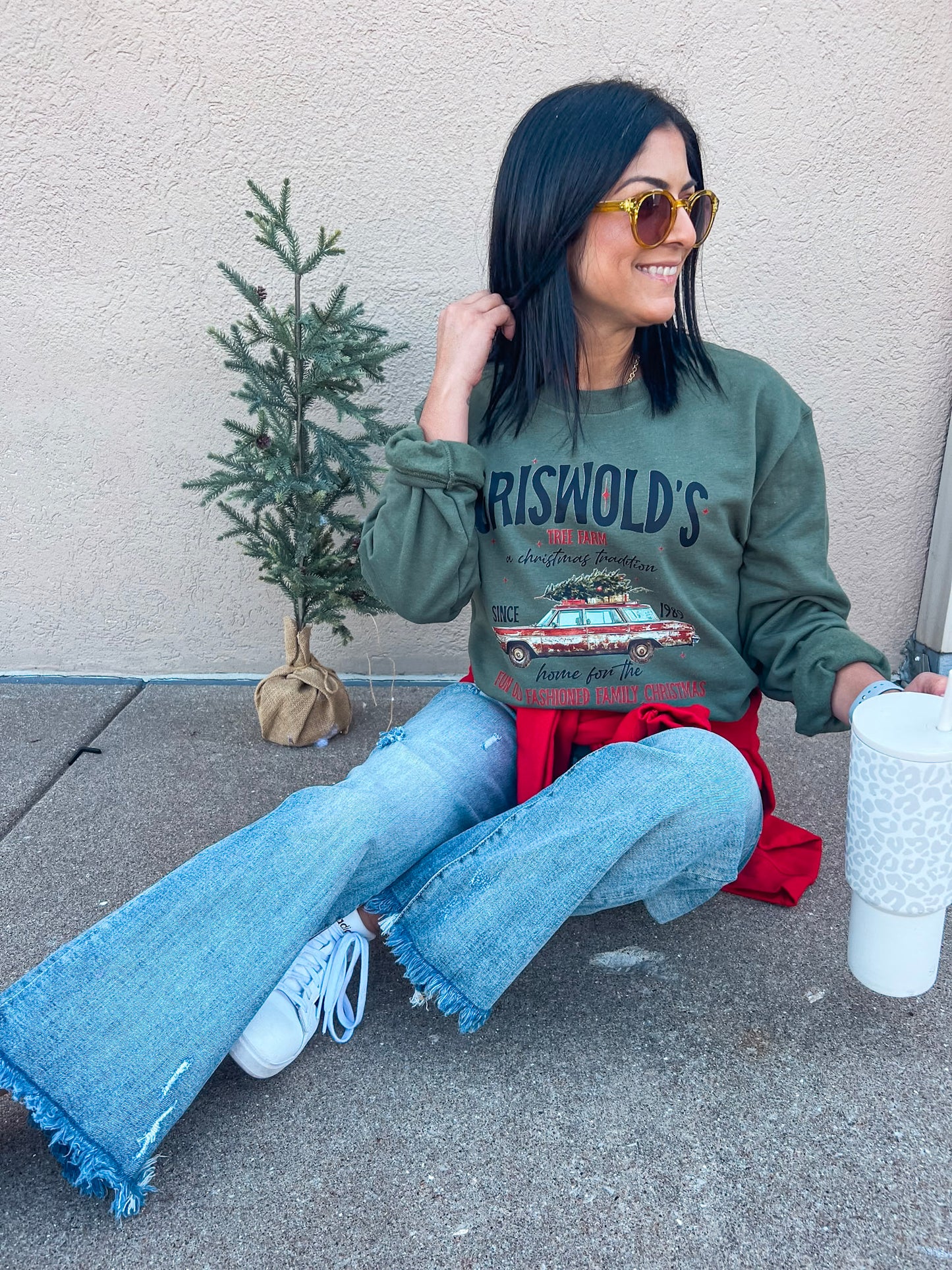 GRISWOLD CHRISTMAS TREE FARM SWEATSHIRT (M. GREEN)