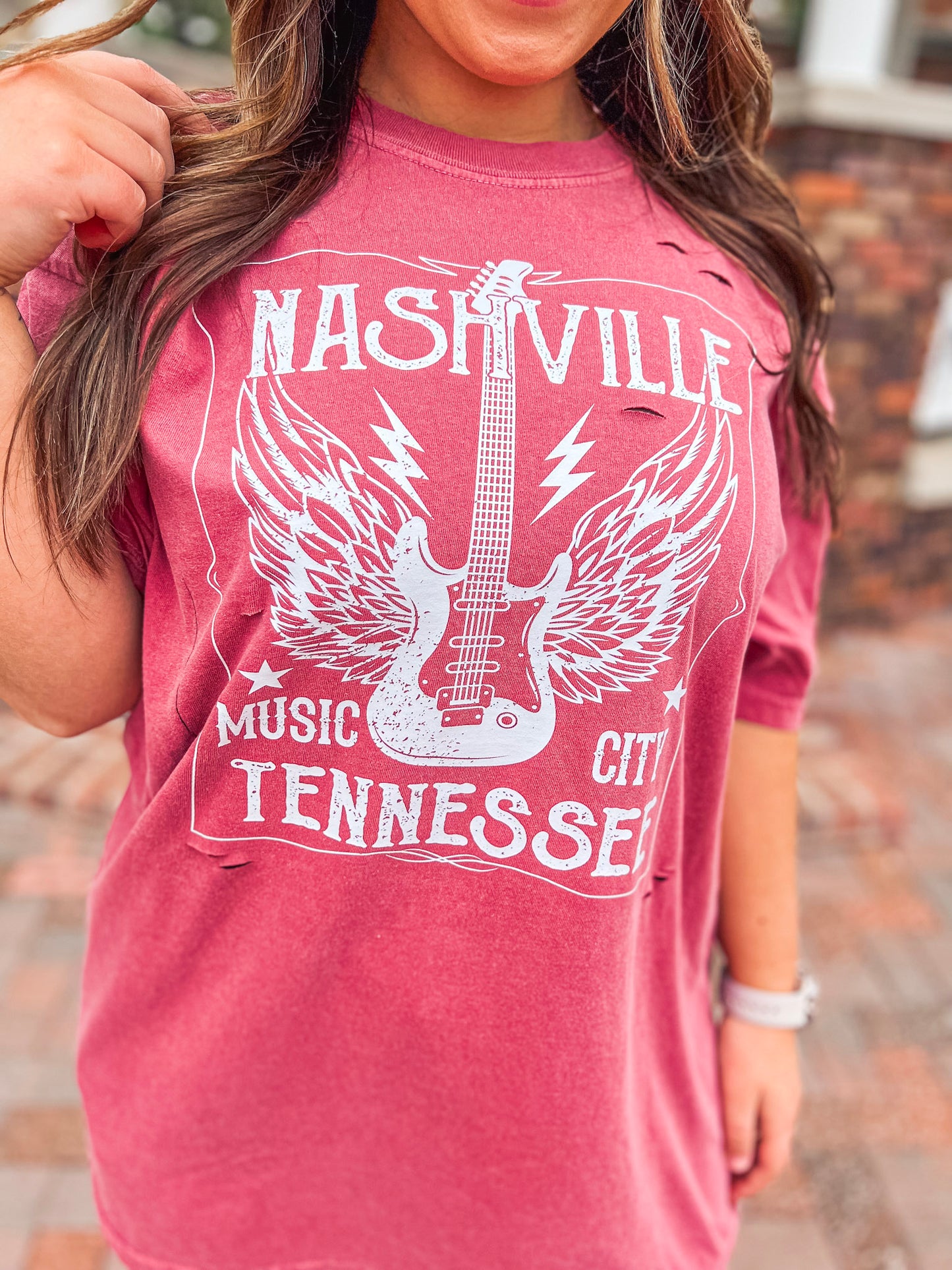 NASHVILLE DISTRESSED TEE