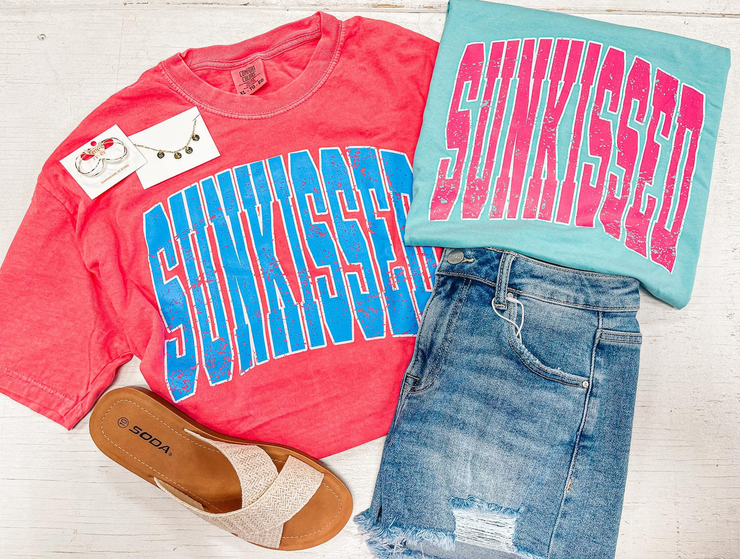 SUNKISSED TEE