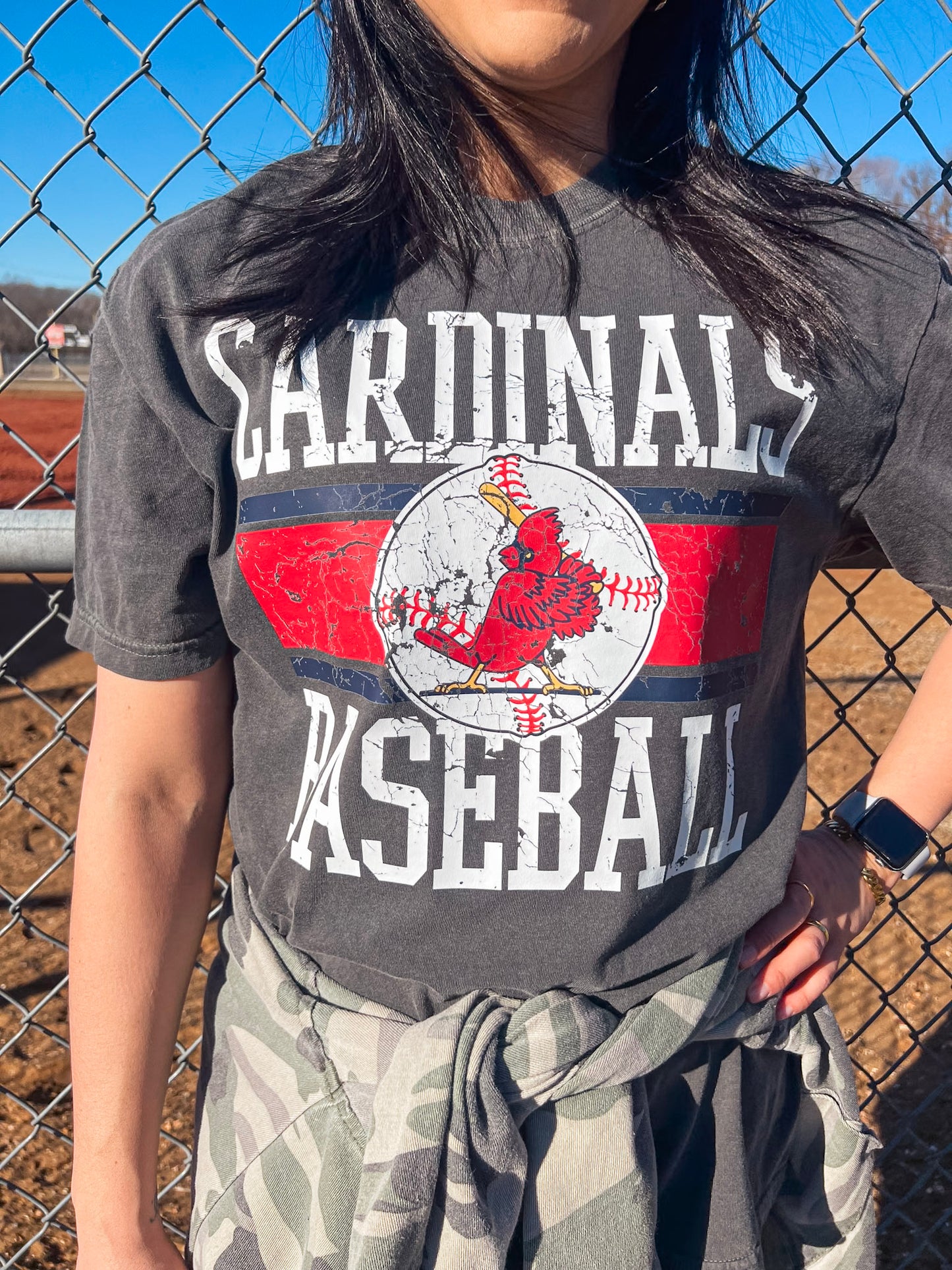 CARDINALS BASEBALL TRENDY BLOCK TEE (PEPPER CC)