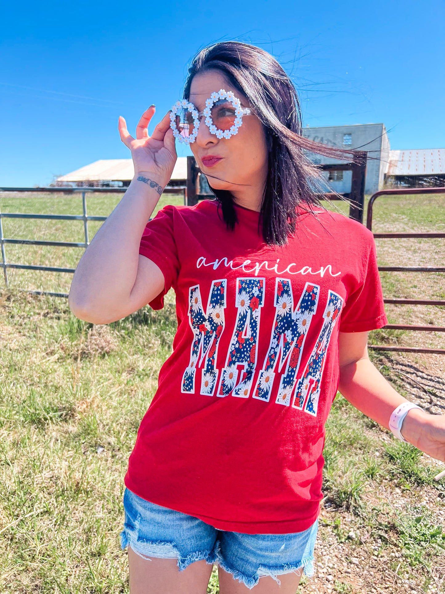 AMERICAN MAMA FLORAL TEE