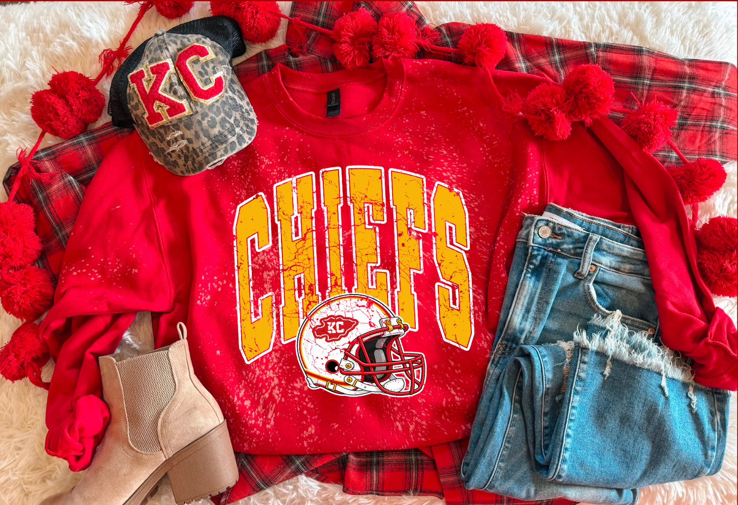 CHIEFS OVERSIZED FONT BLEACHED SWEATSHIRT (RED)