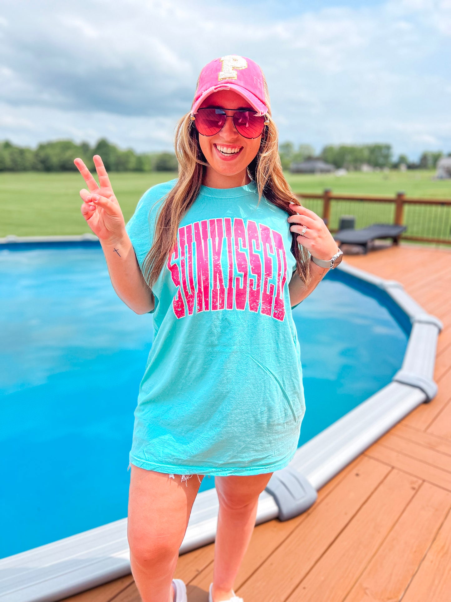 SUNKISSED TEE