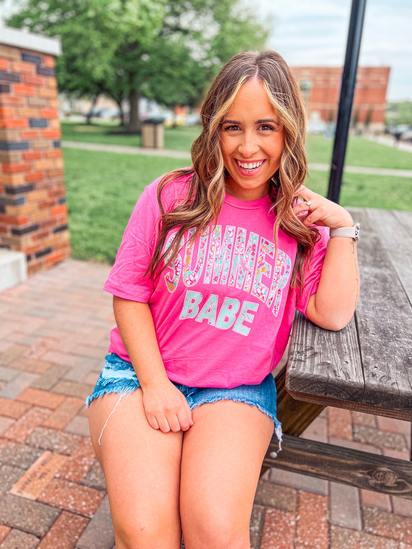 SUMMER BABE TEE
