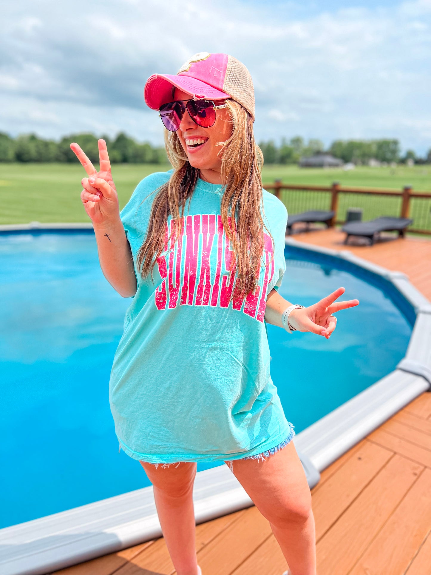 SUNKISSED TEE