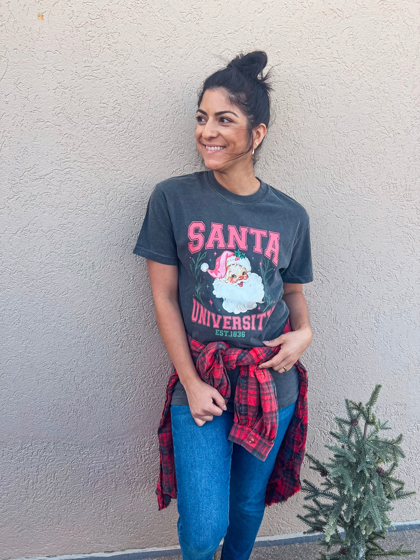 SANTA UNIVERSITY TEE (SAGE)