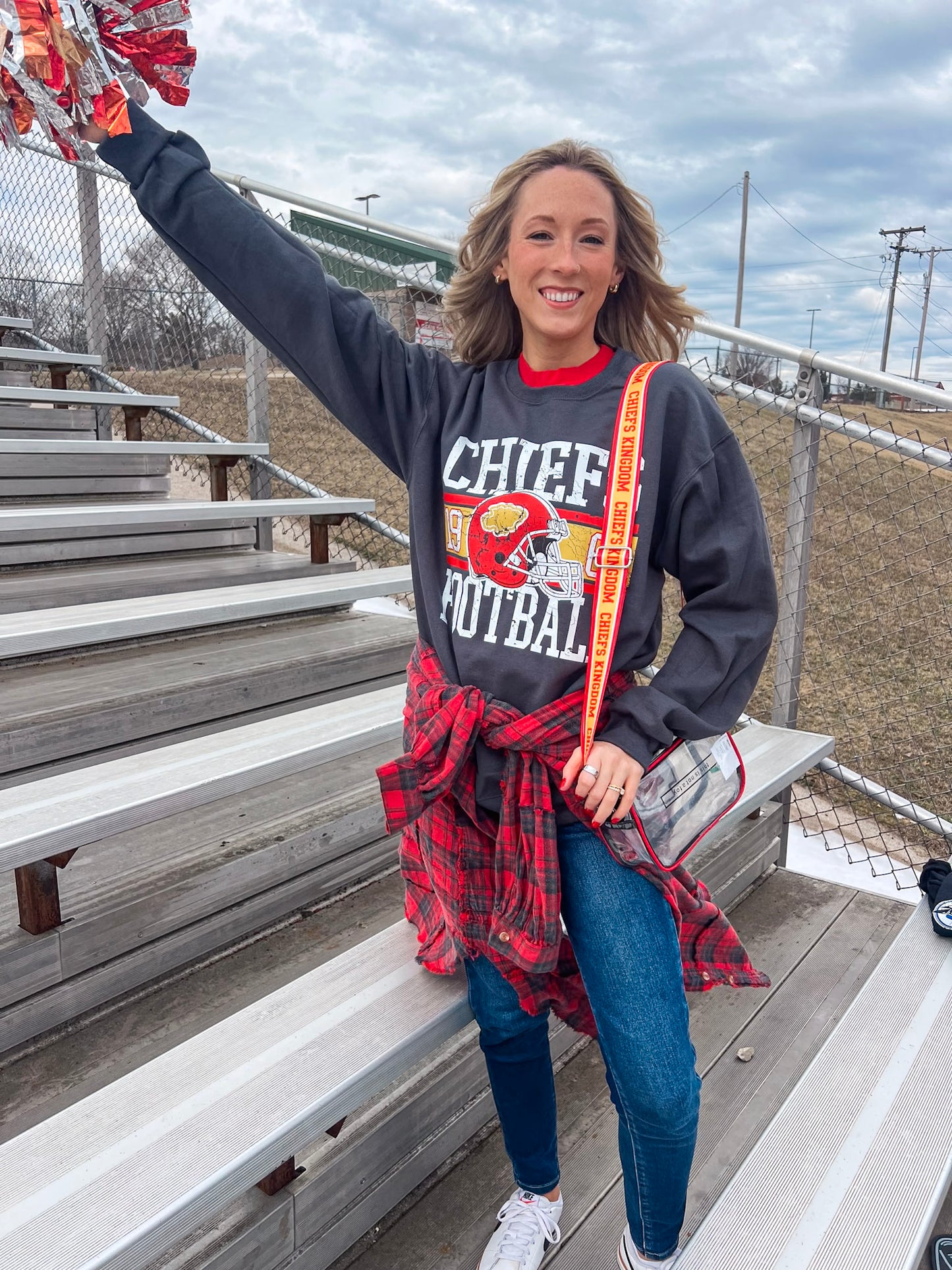 CHIEFS FOOTBALL TRENDY BLOCK SWEATSHIRT (CHARCOAL)