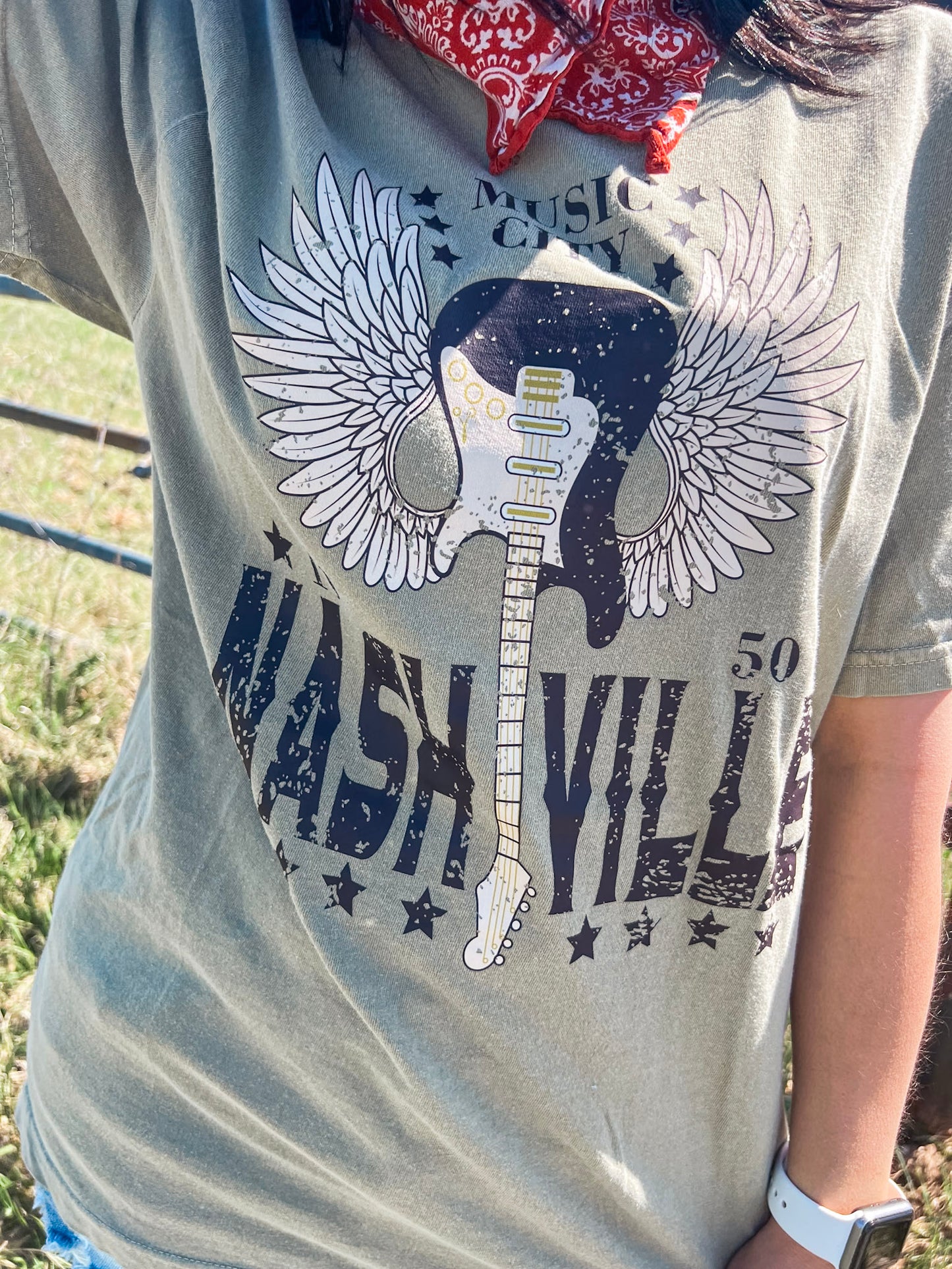 KHAKI NASHVILLE TEE
