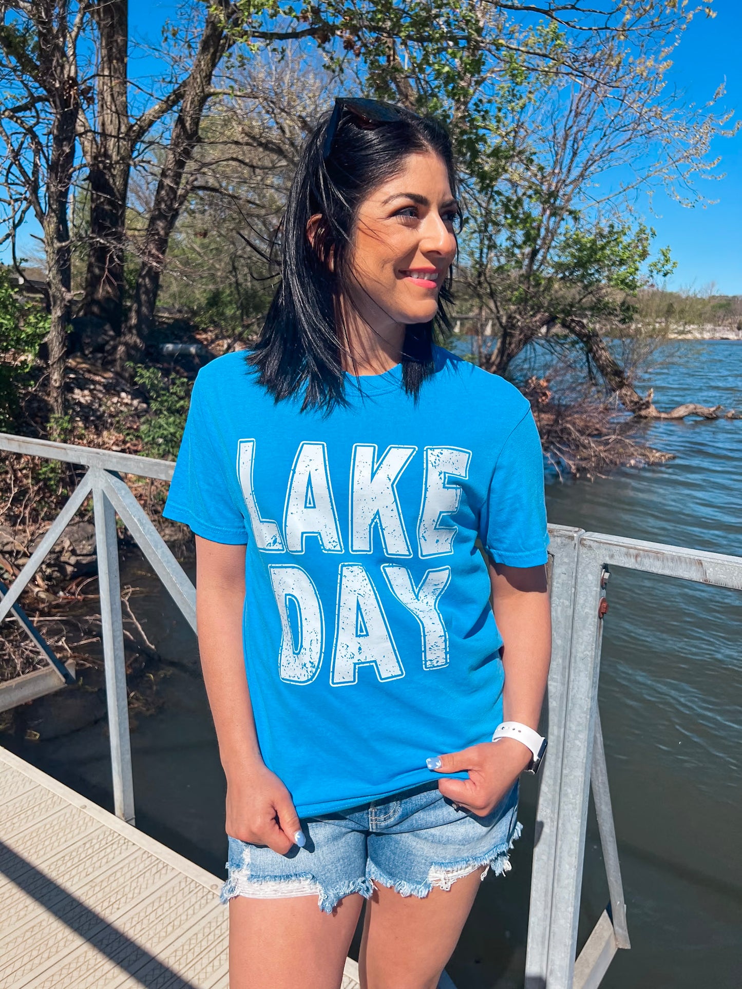 BRIGHT BLUE LAKE DAY TEE