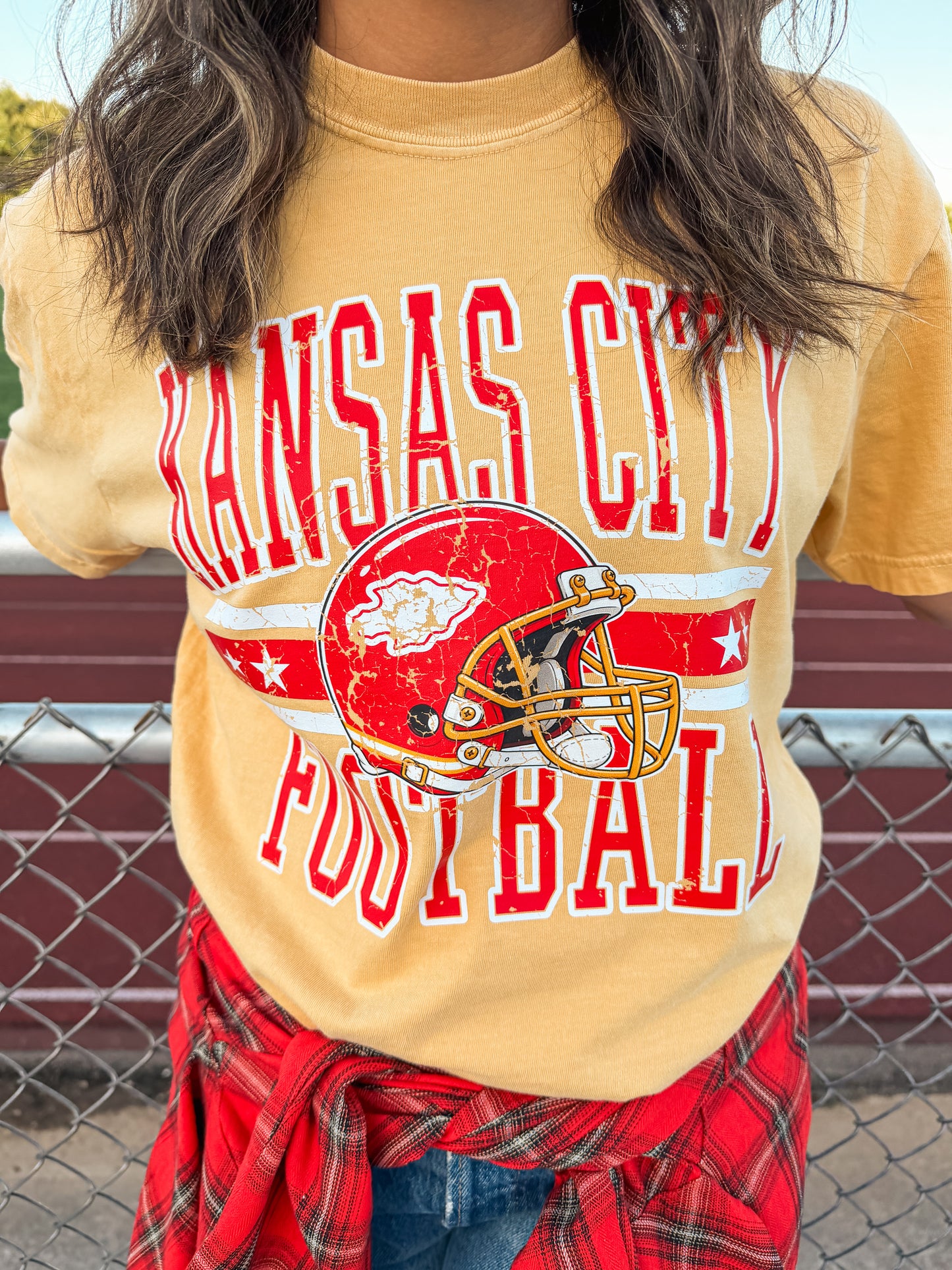 KANSAS CITY FOOTBALL TRENDY STARS TEE (MUSTARD)