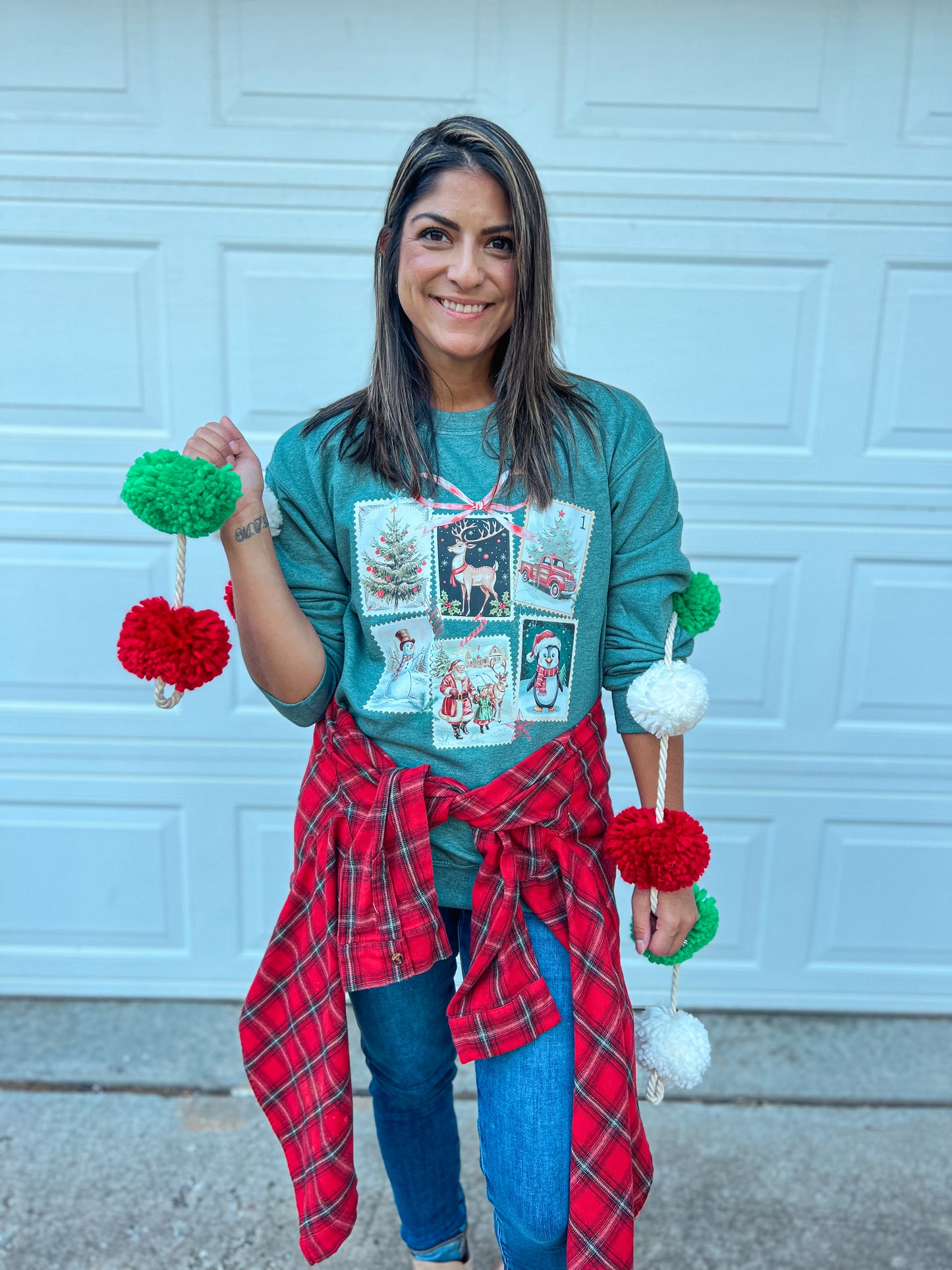 CHRISTMAS STAMPS SWEATSHIRT (H GREEN)