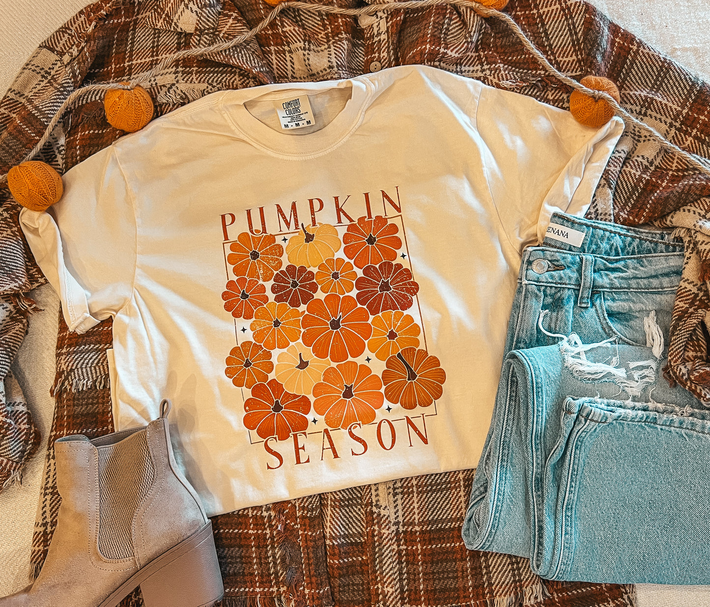 PUMPKIN SEASON TEE (IVORY CC)