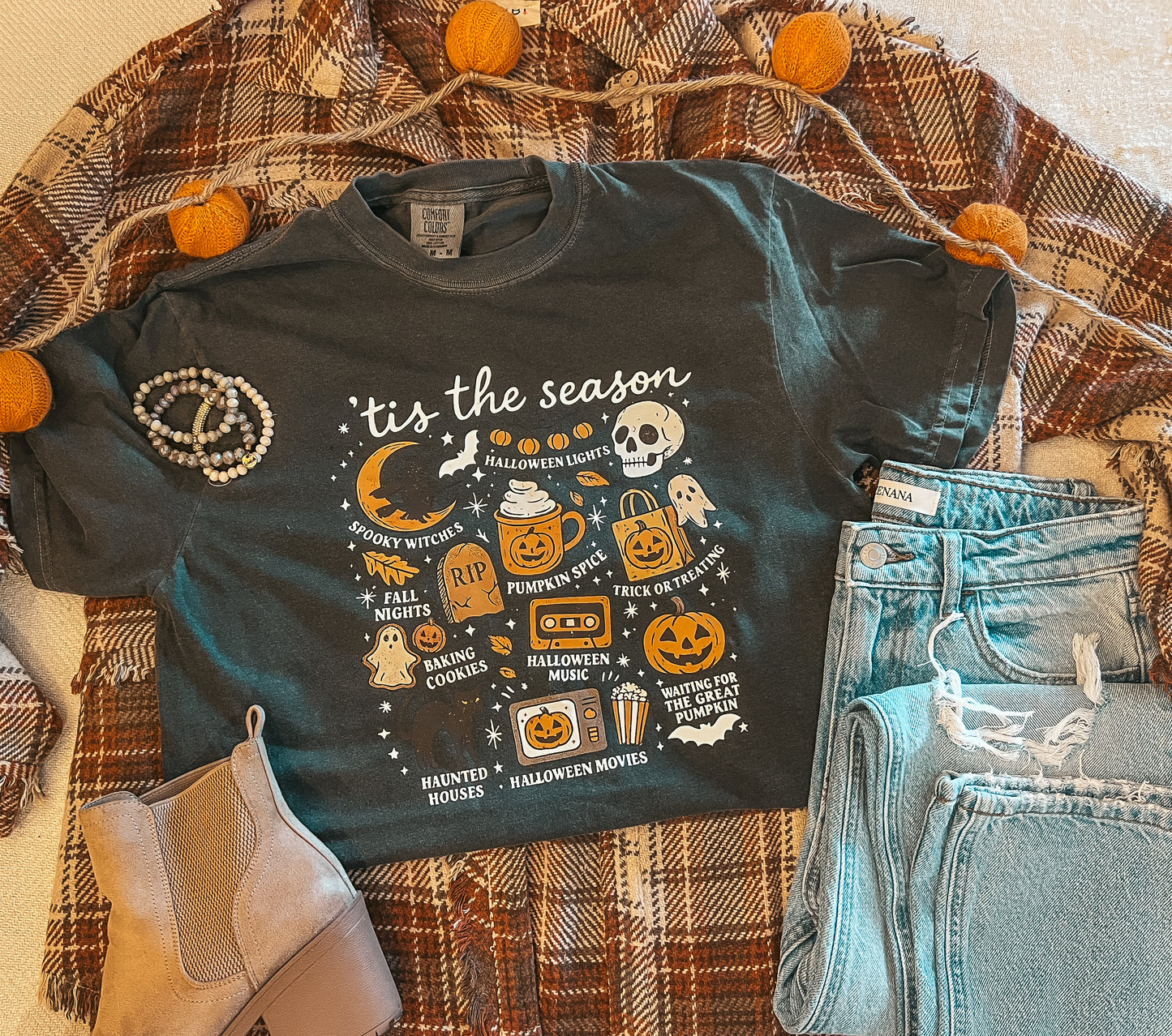 TIS THE SEASON HALLOWEEN TEE (PEPPER CC)
