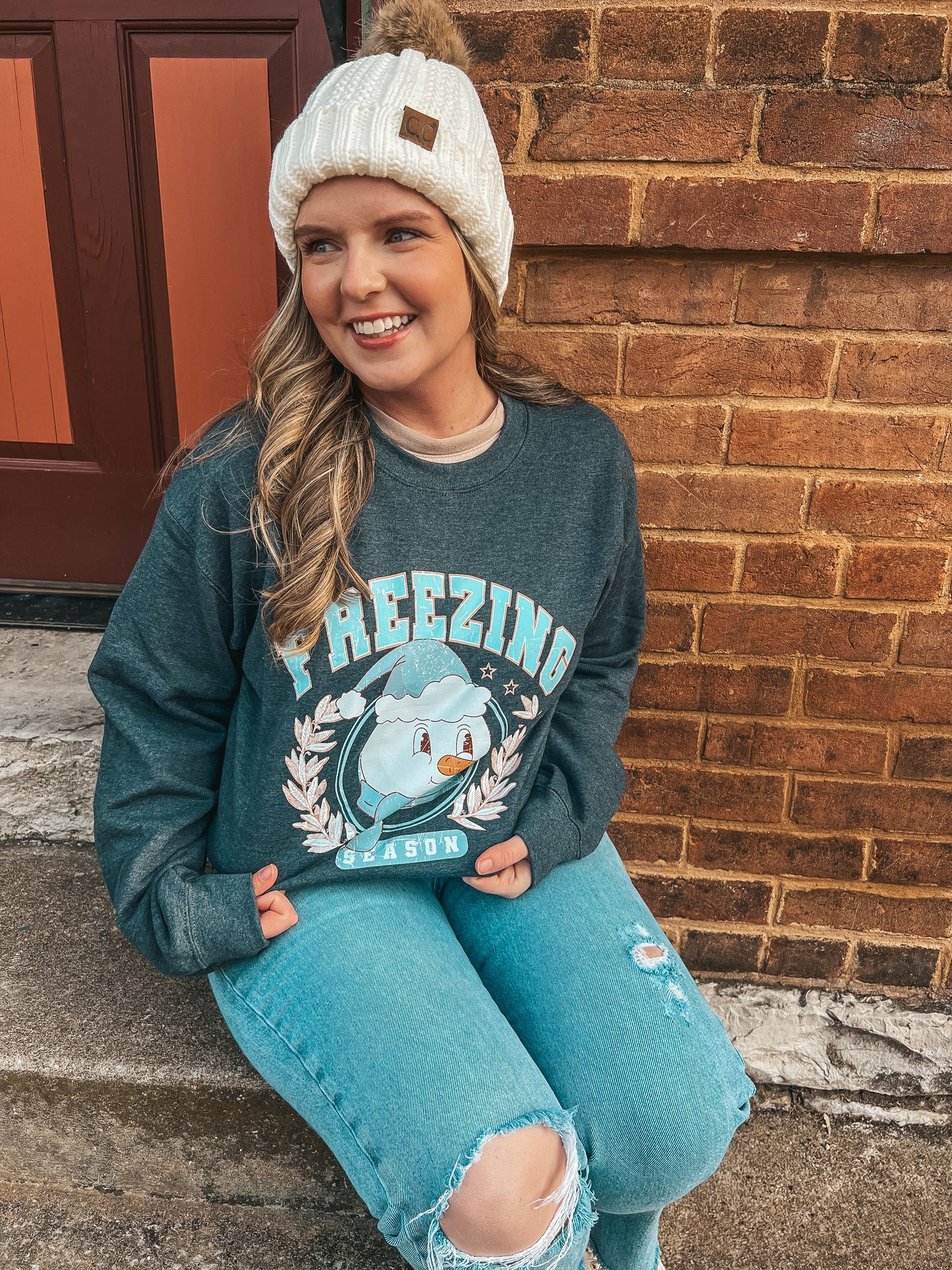 FREEZING SEASON SWEATSHIRT