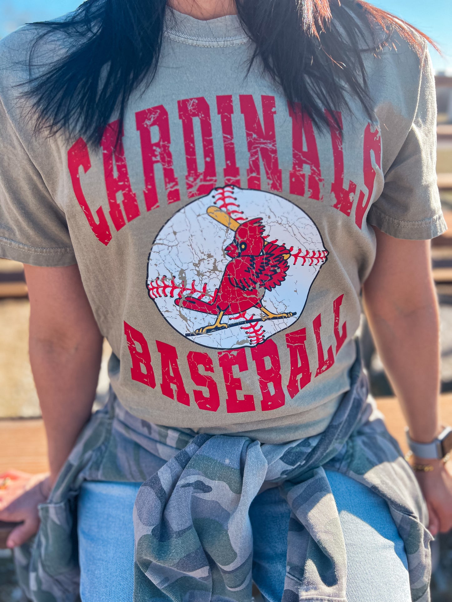 CARDINALS BASEBALL TEE (KHAKI CC)