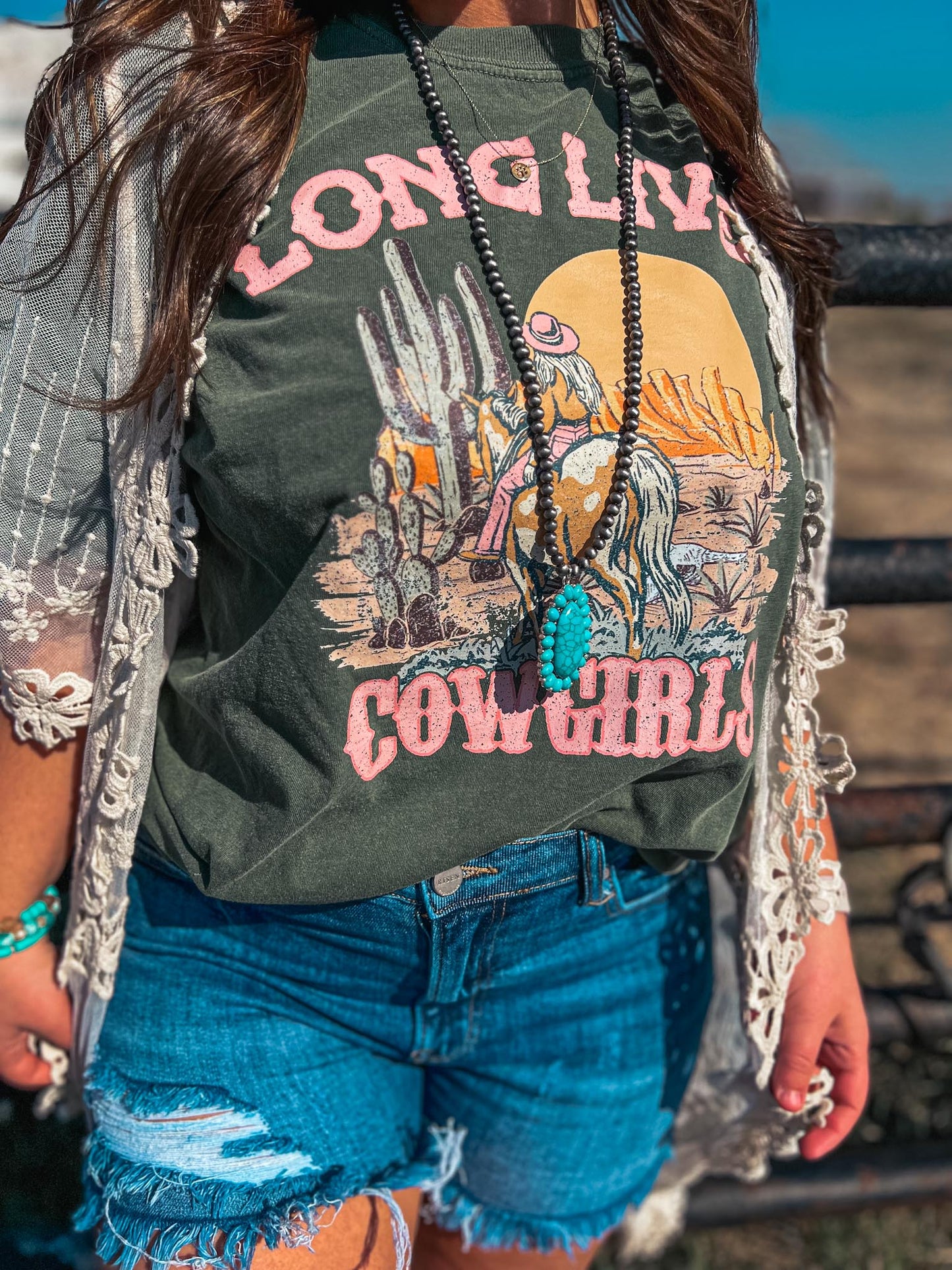 LONG LIVE COWGIRLS TEE