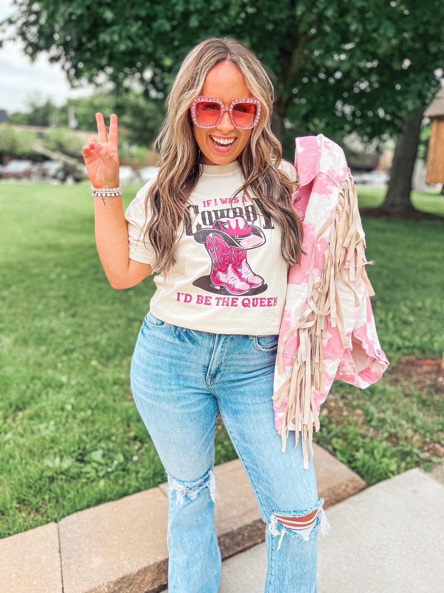 IF I WAS COUNTRY I'D BE THE QUEEN