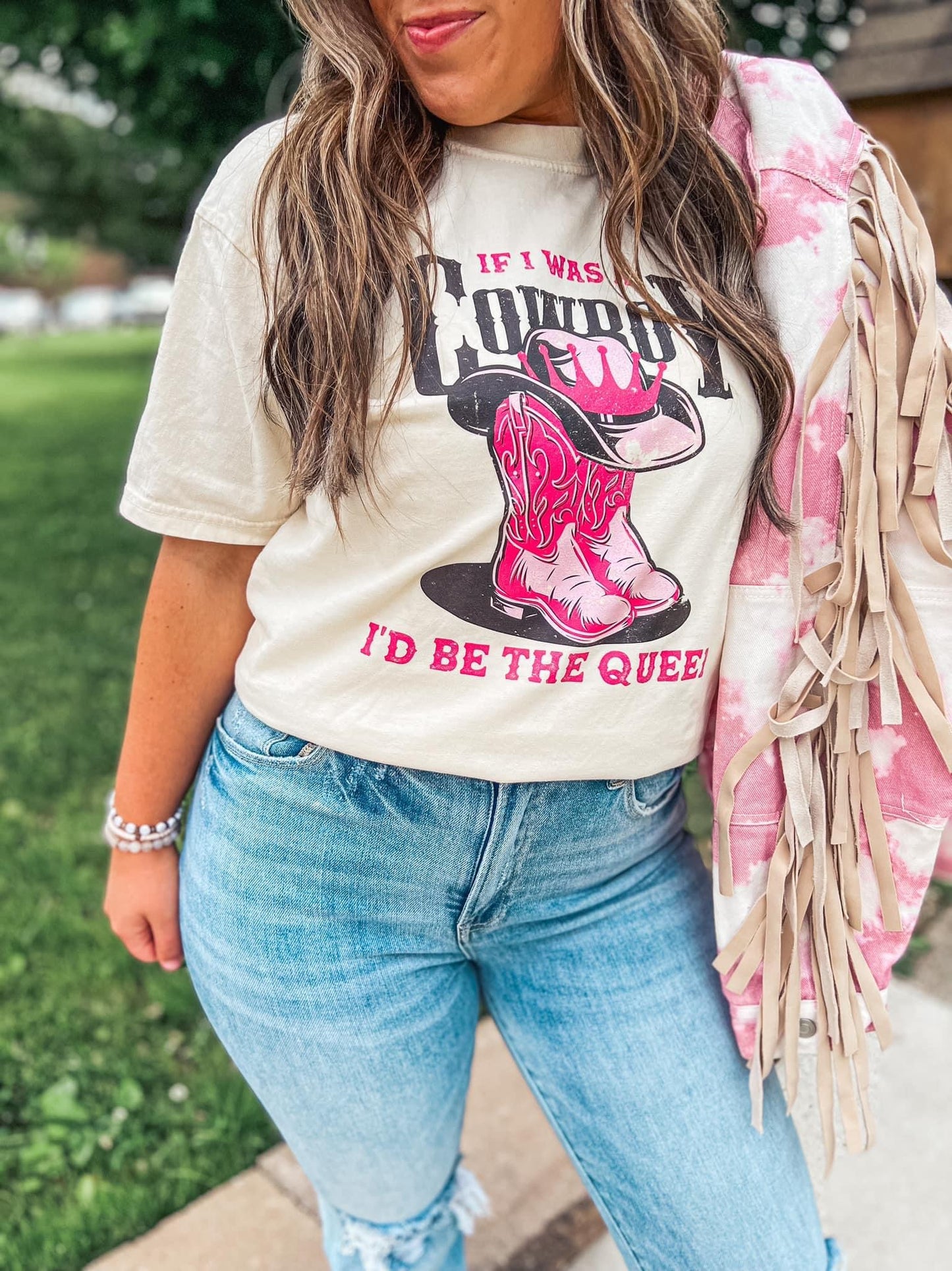 IF I WAS COUNTRY I'D BE THE QUEEN