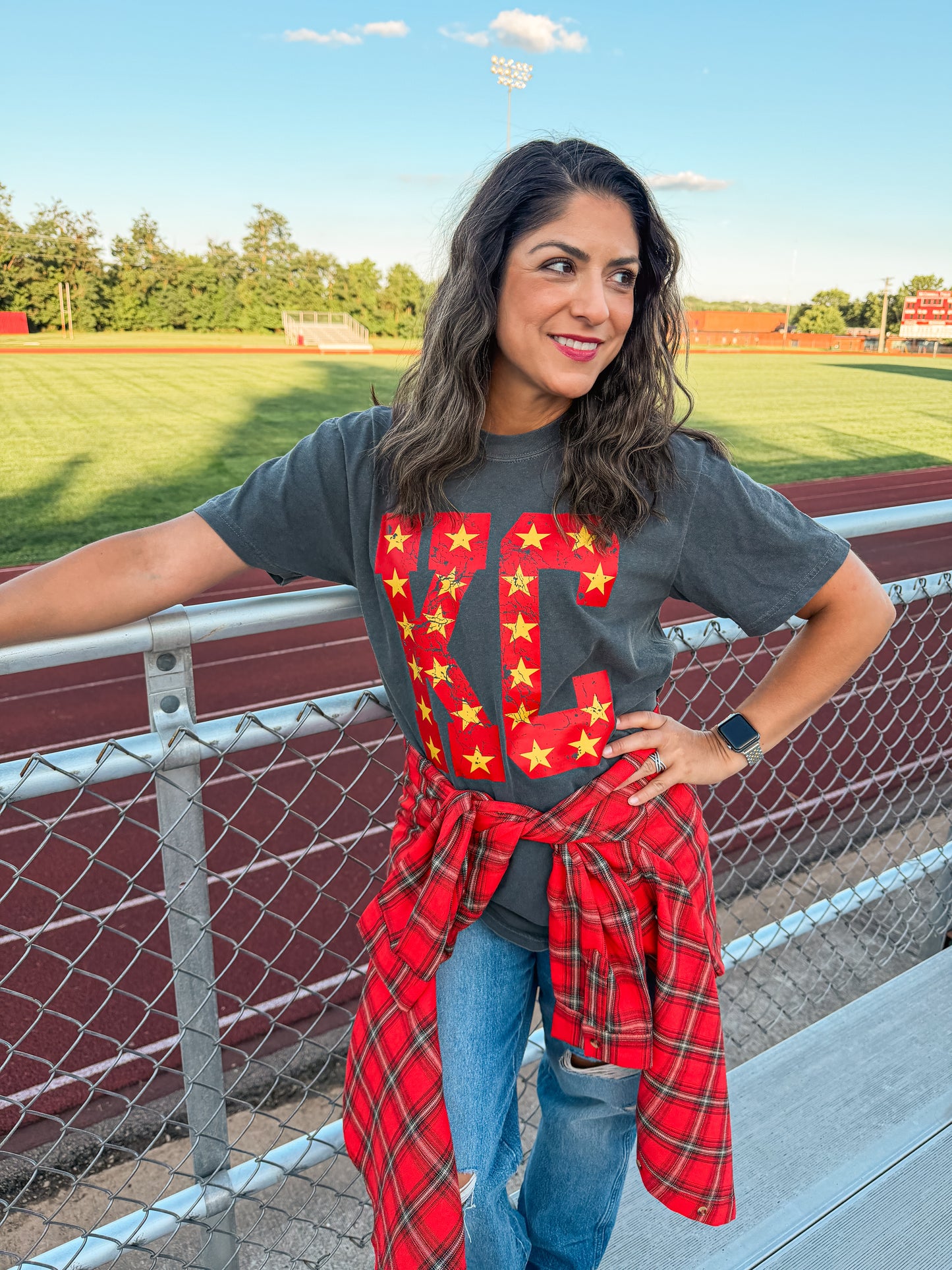 KC BASIC STARS TEE (PEPPER)