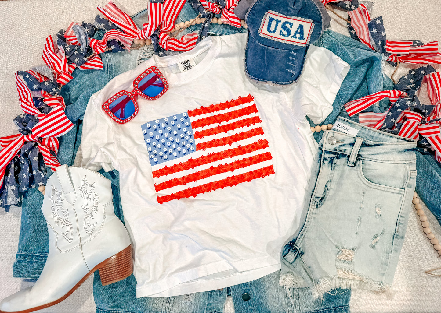 FLORAL FLAG CROP TEE (WHITE)