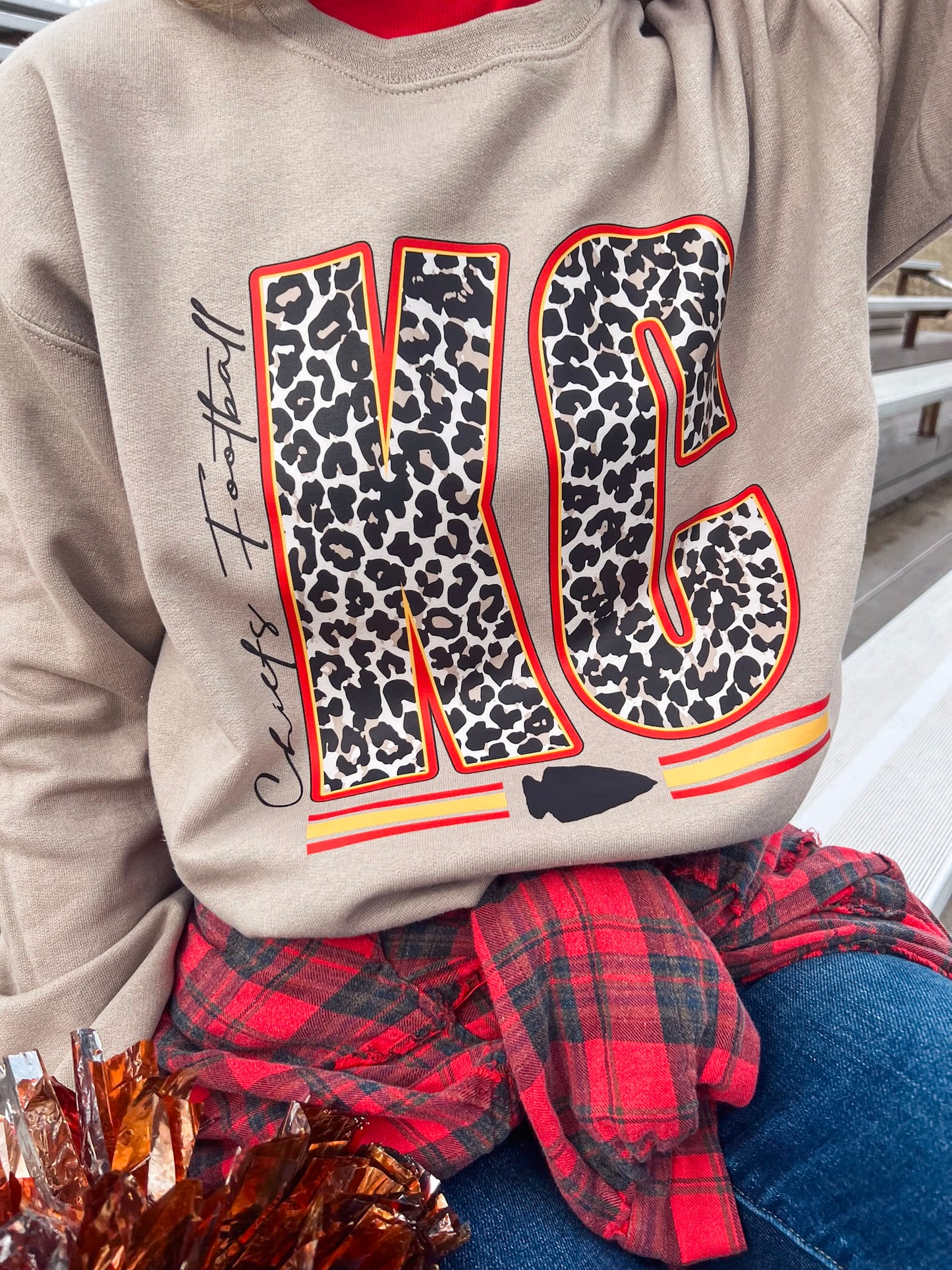KC FOOTBALL LEOPARD SWEATSHIRT (KHAKI)