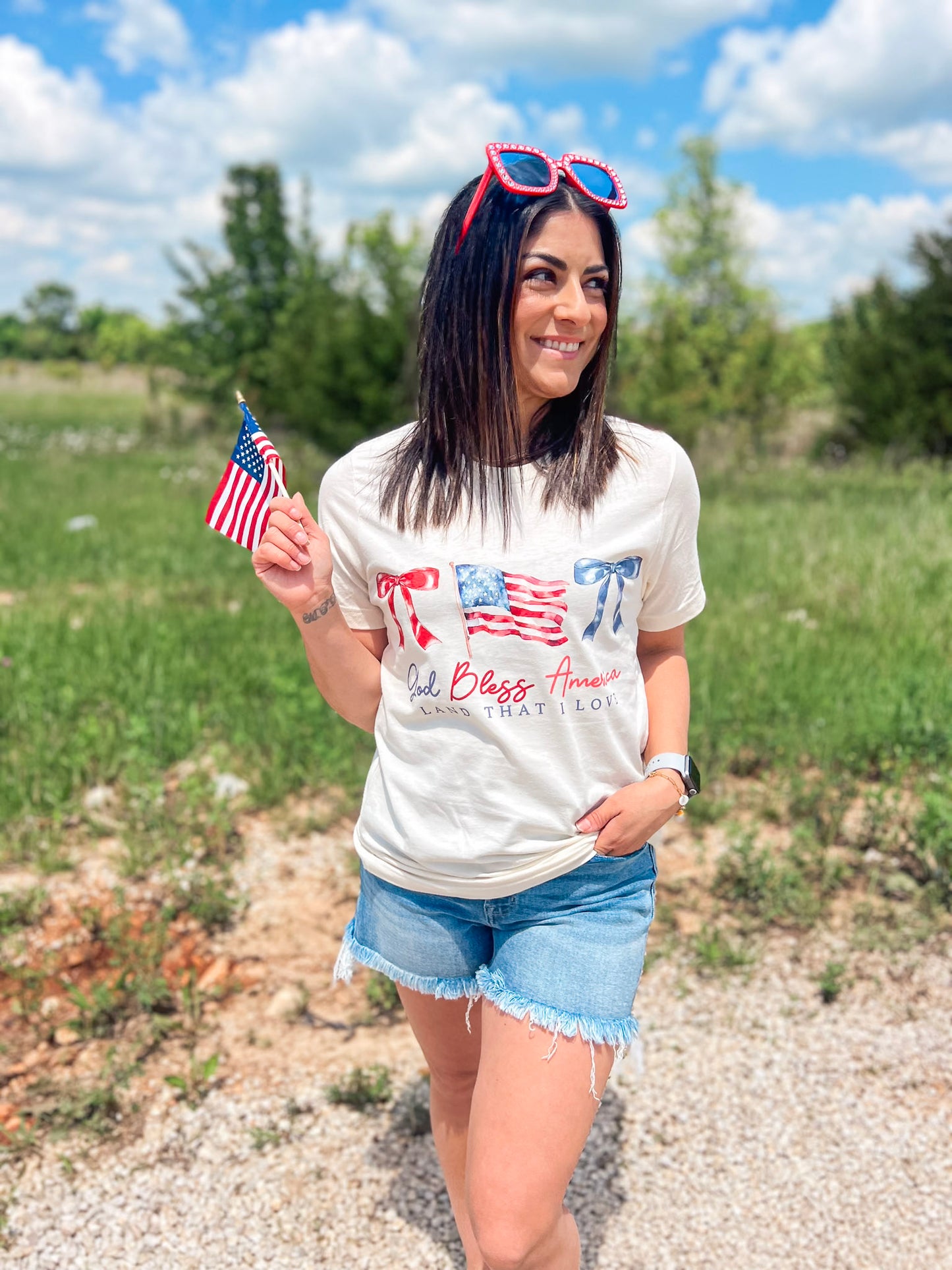 GOD BLESS AMERICA TEE (NATURAL)