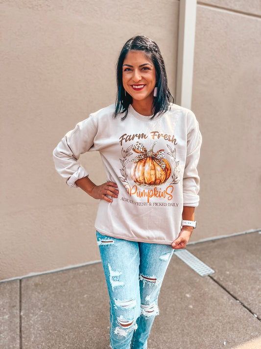 FARM FRESH PUMPKINS SWEATSHIRT