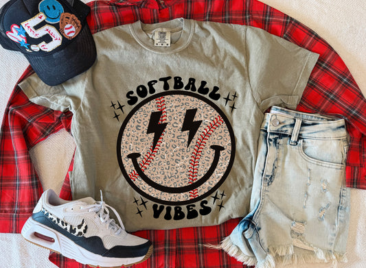 SOFTBALL VIBES TEE (KHAKI)