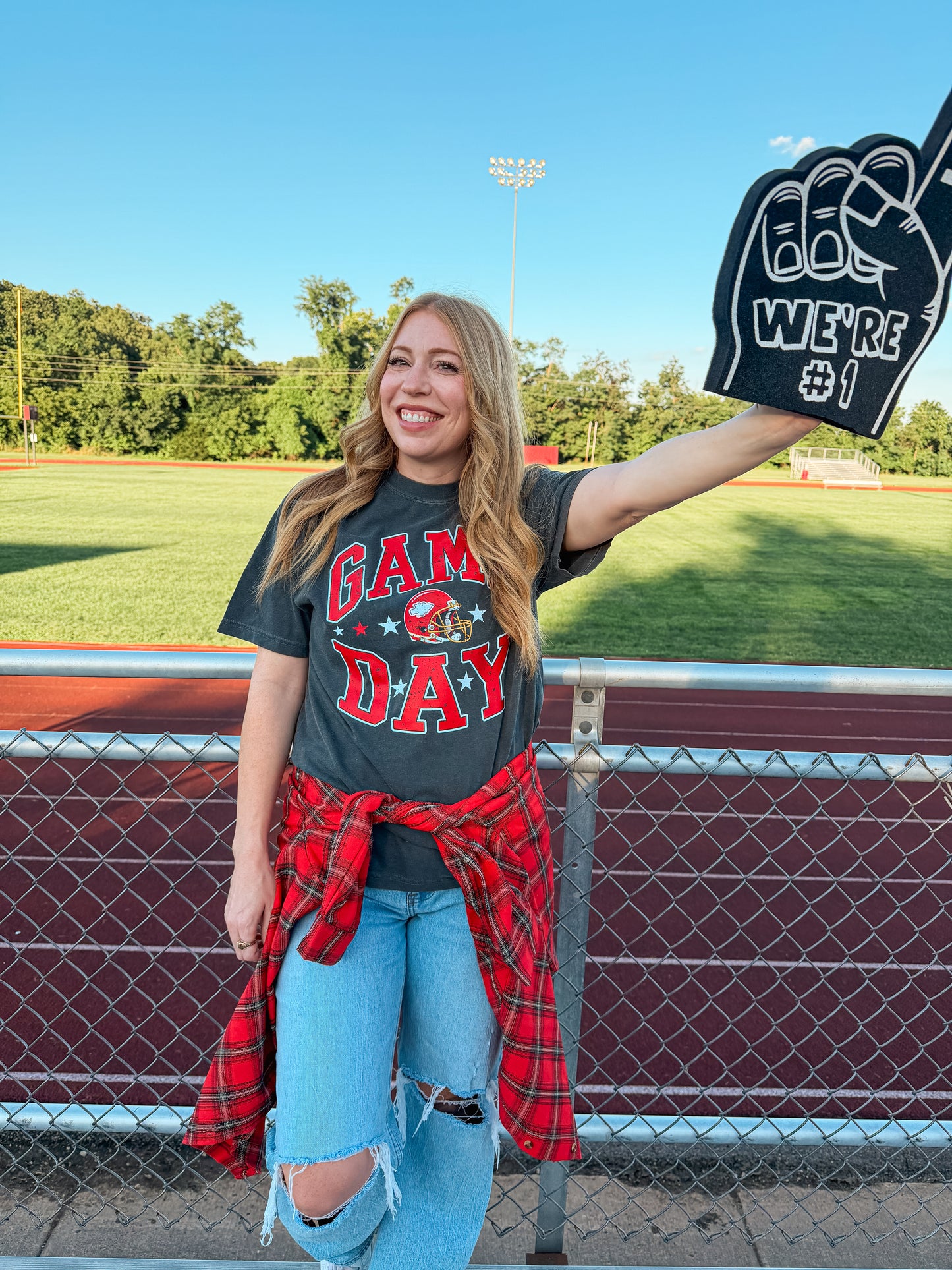 CHIEFS GAMEDAY TEE (PEPPER)