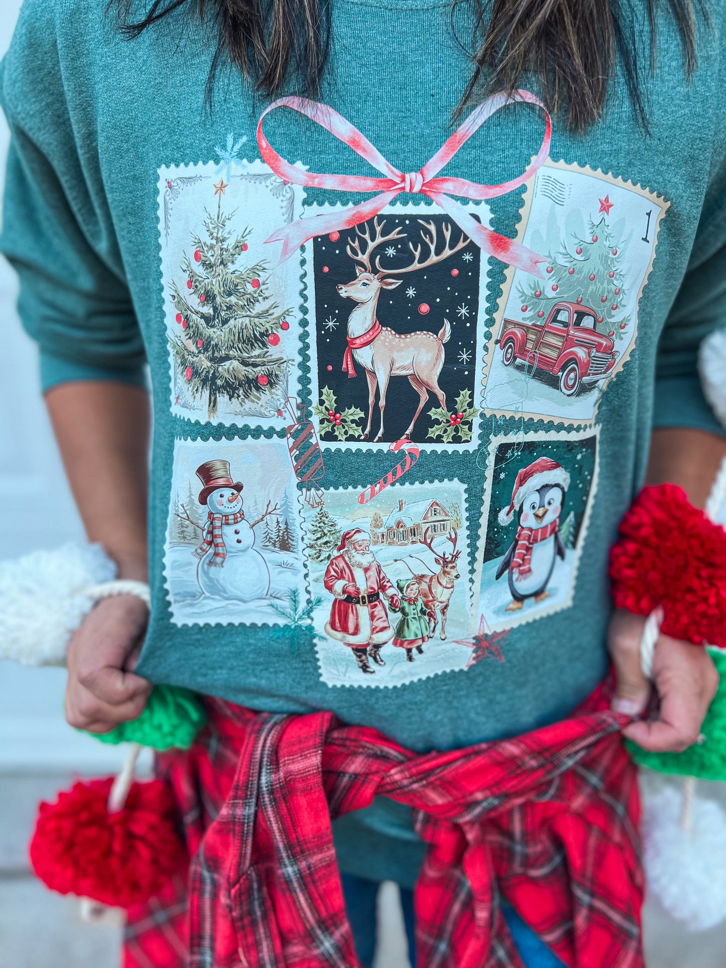 CHRISTMAS STAMPS SWEATSHIRT (H GREEN)