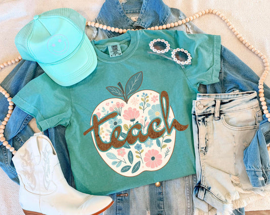 TEACH APPLE TEE (SEAFOAM)