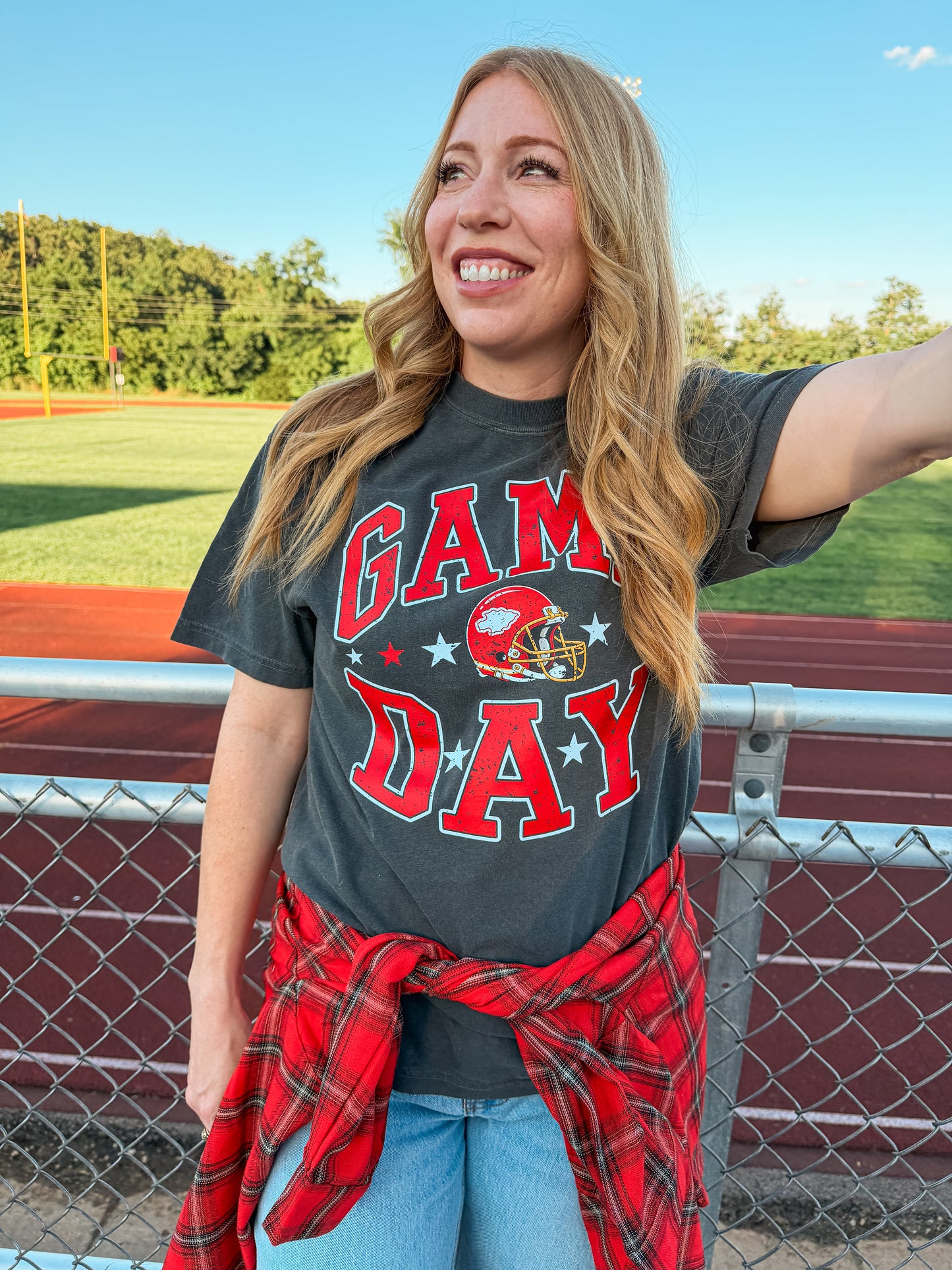 CHIEFS GAMEDAY TEE (PEPPER)