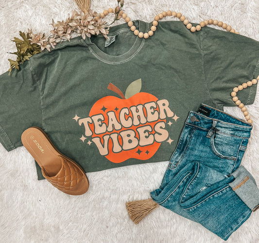 TEACHER VIBES TEE