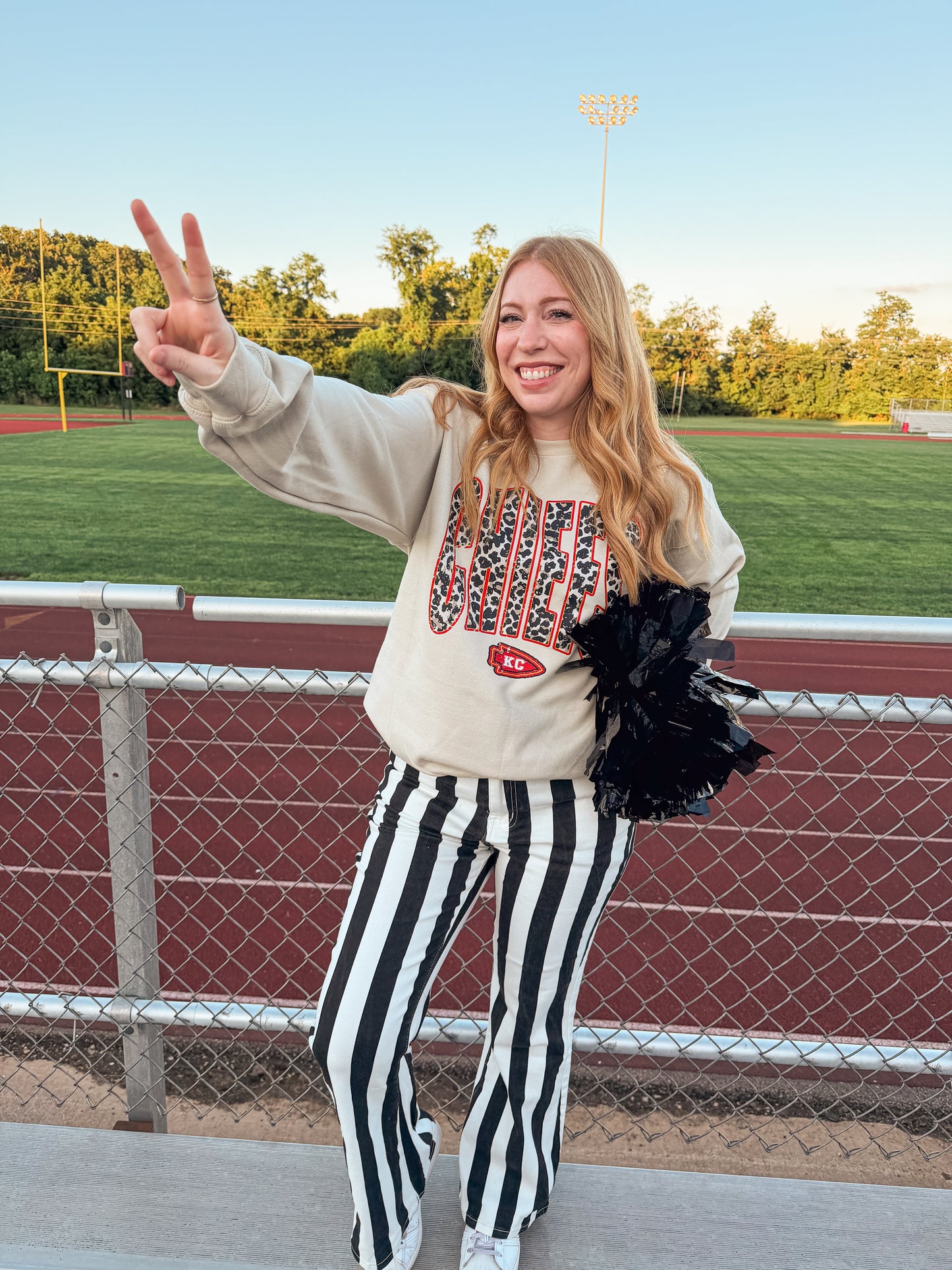 CHIEFS LEOPARD SWEATSHIRT (SAND)