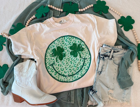 ST PATRICKS SMILEY TEE (IVORY)