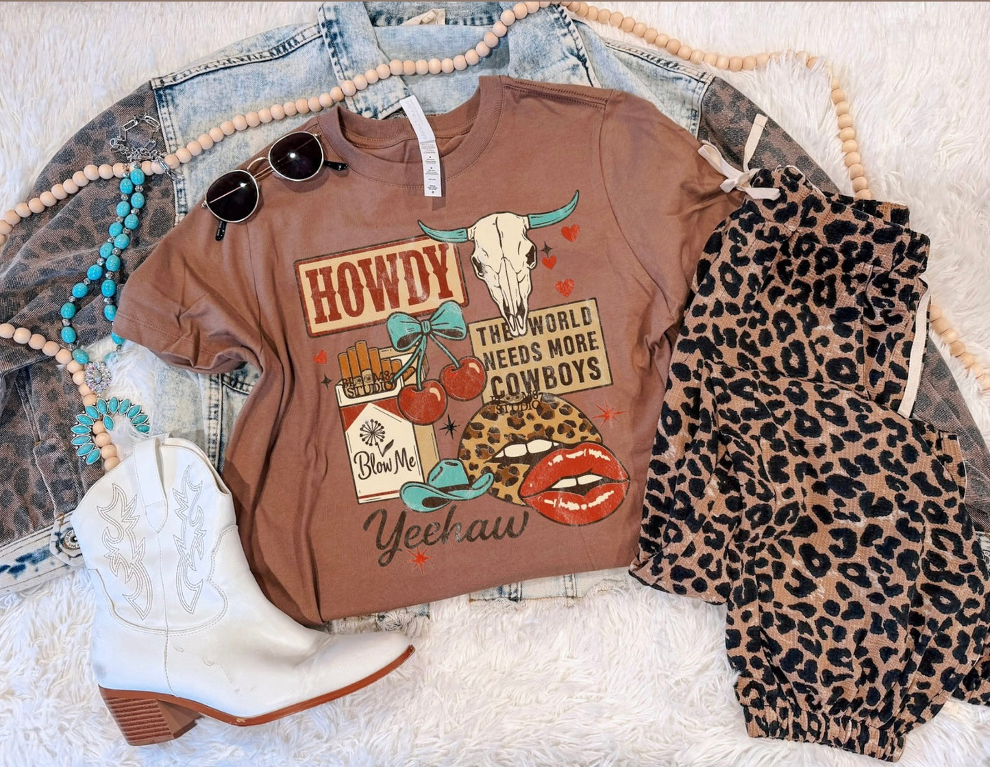HOWDY COLLAGE TEE (COCOA)