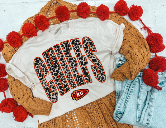 CHIEFS LEOPARD TEE (IVORY)