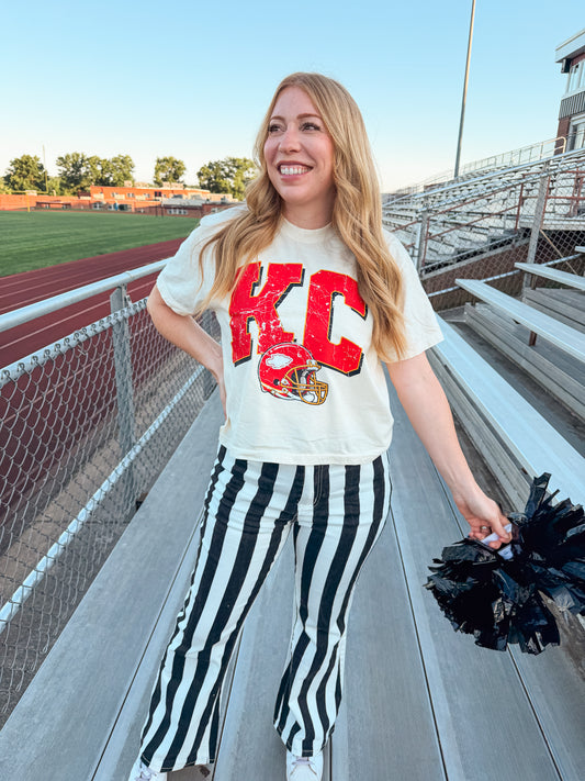 KC CHIEFS CROP TEE (IVORY)