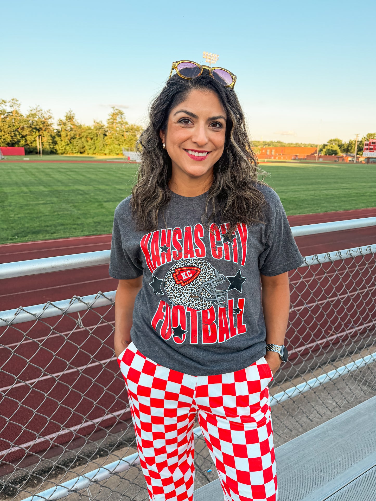 KANSAS CITY FOOTBALL FAVE STARS TEE (PEPPER)